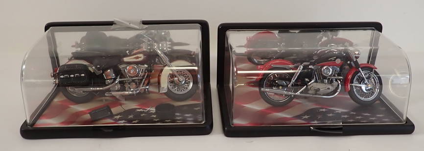 2 Franklin Mint Diecast Harley Davidson Motorcycles: Motorcycles are approx 9 1/4" long