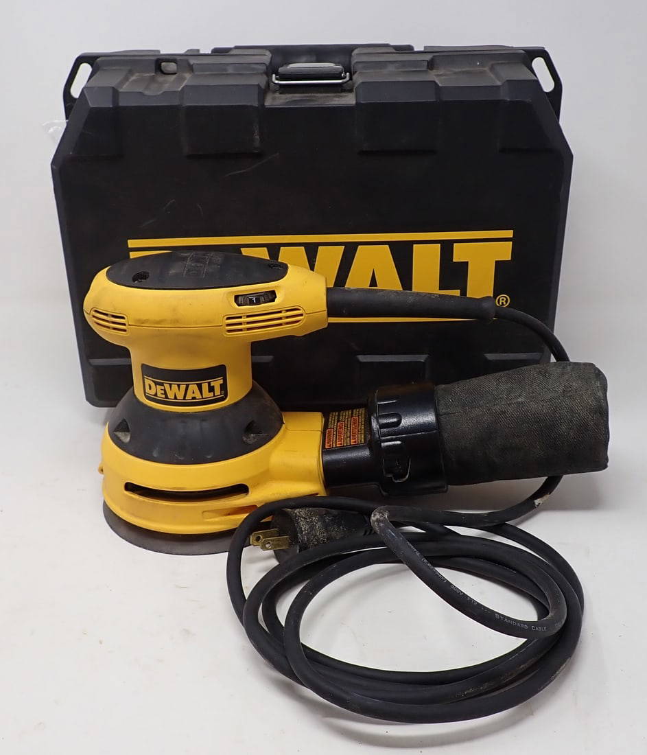 Dewalt D26453 Var. Orbit Speed Sander Auction