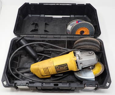 Dewalt DW402 4 1/2" Angle Grinder: with case