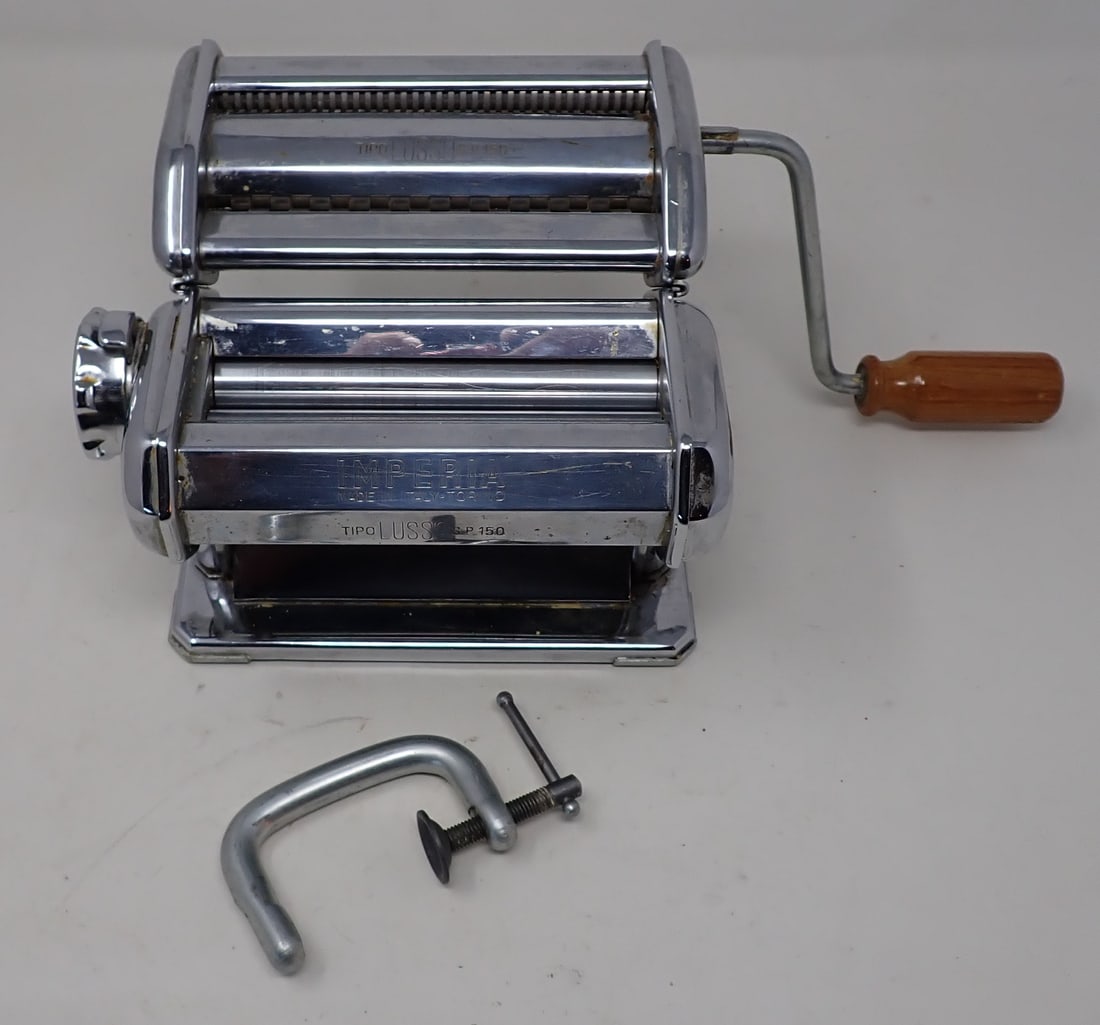 Tipo Lusso Imperia Pasta Maker: We do not guarantee it is complete. Sold as pictured