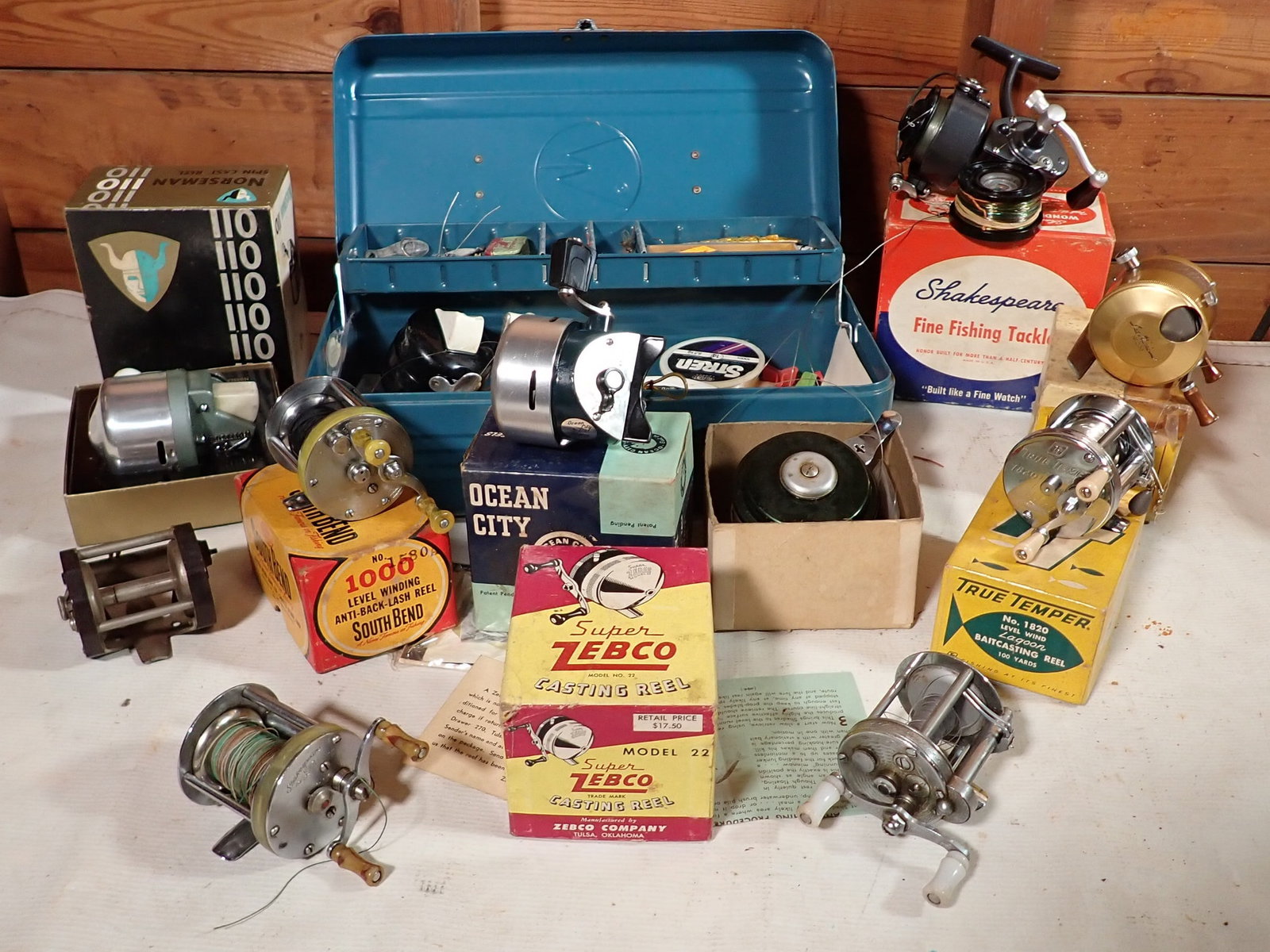 Tackle Box w/ Contents & Fishing Reels (1 of 10)