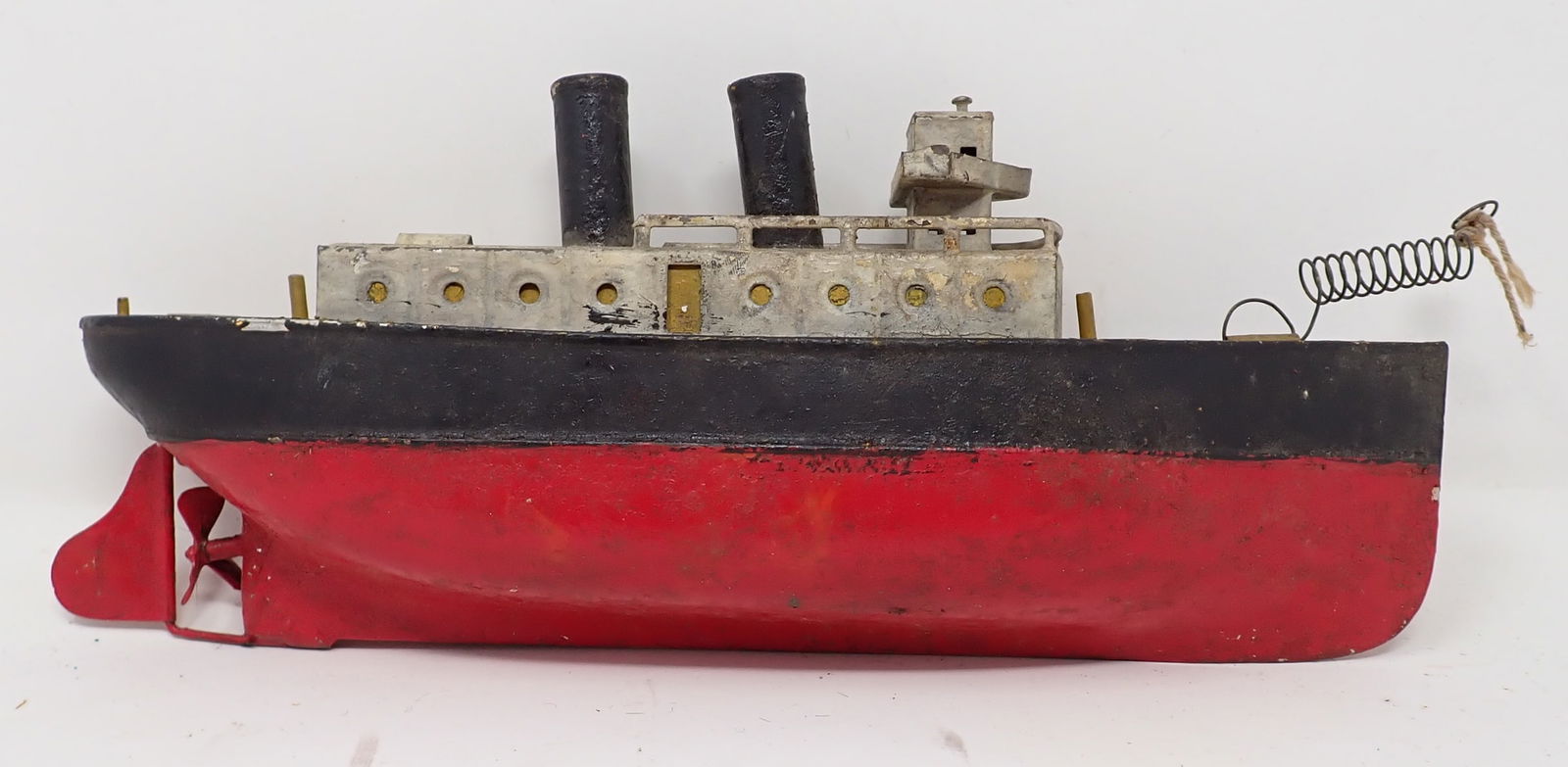 Tin Windup OceanLiner (1 of 7)