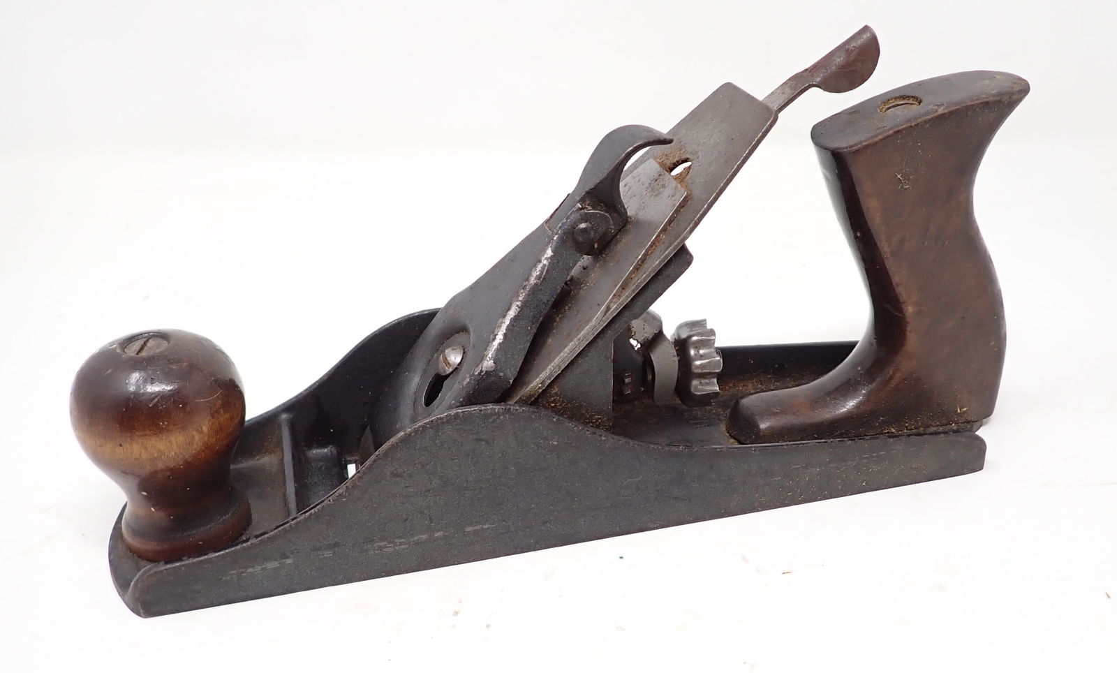 Smooth Bottom Carpenters Plane (1 of 4)