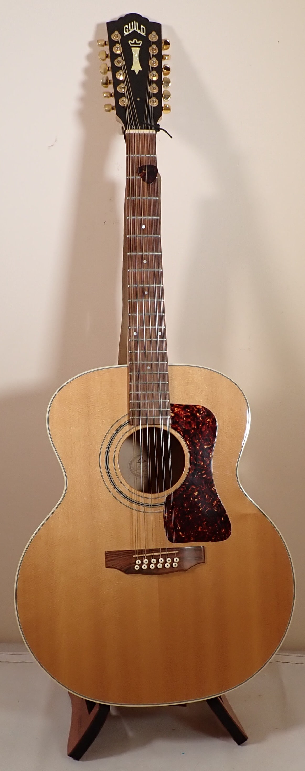 Guild JF30-12-B1 12 String Acoustic  Guitar (1 of 16)