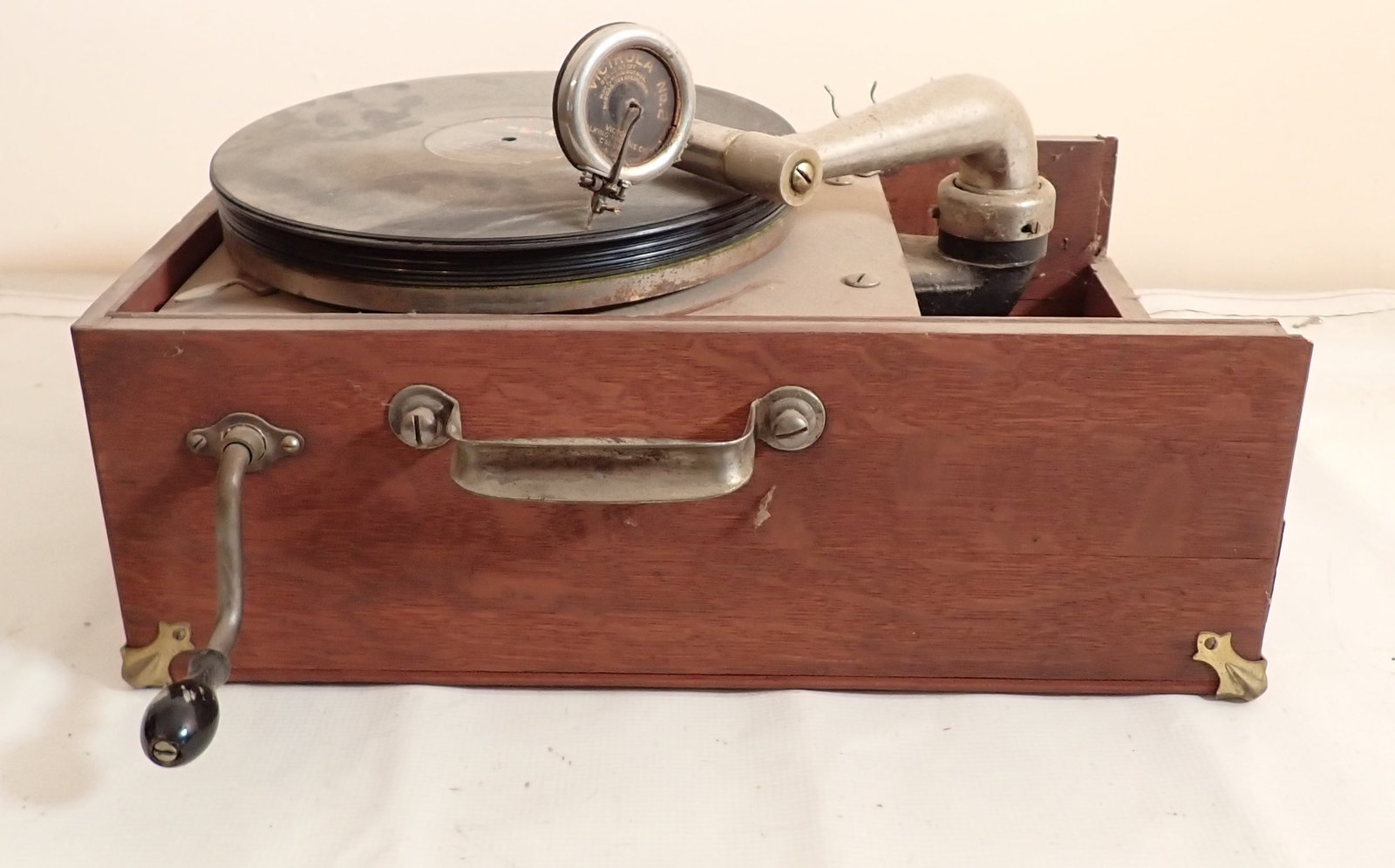 Phonograph w/ Victrola No. 2 Reproducer: Comes with 10 records. NO SHIPPING