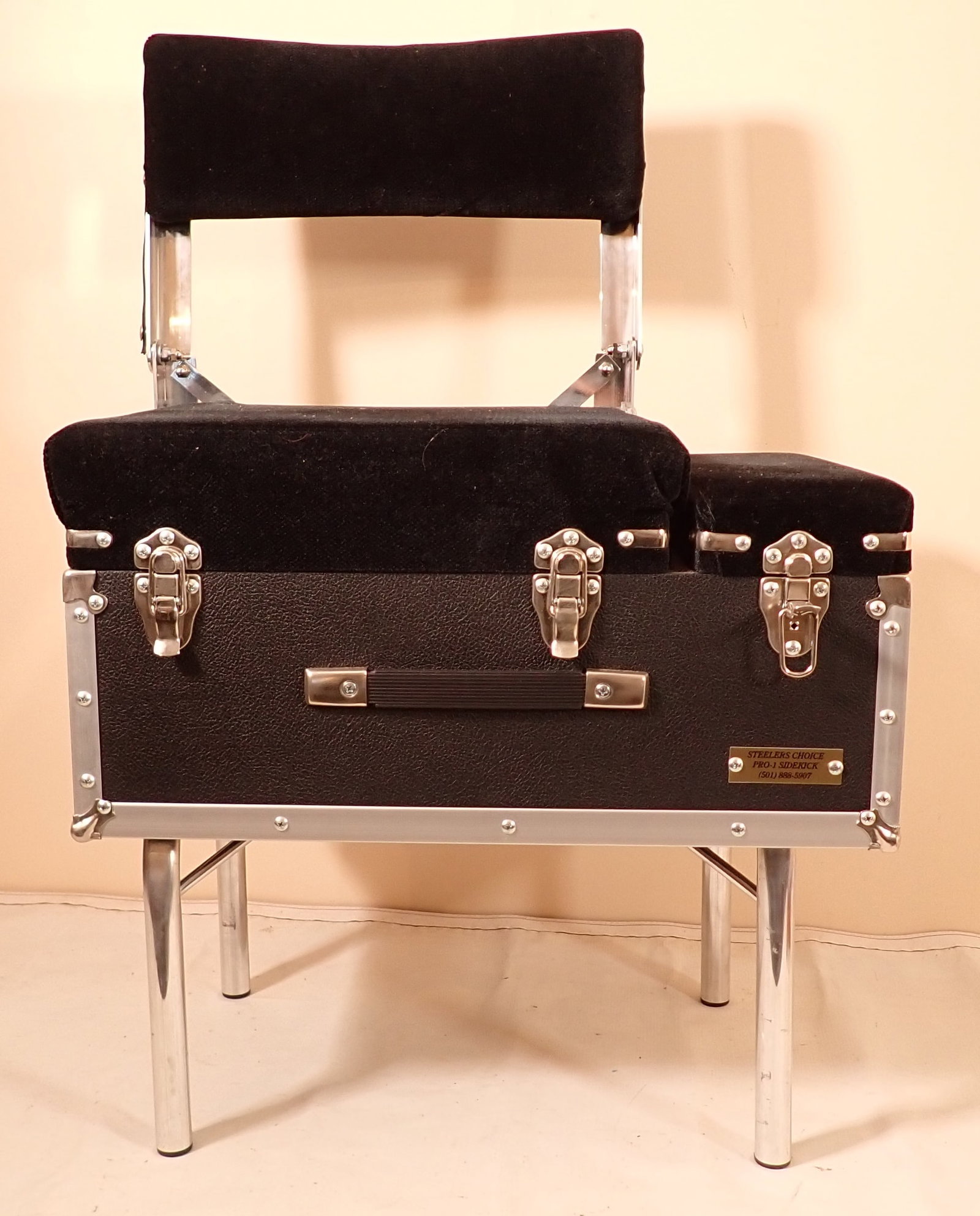 Steelers Choice Pro 1 Sidekick Musicians Bench: Bench / case with compartments. Approx 13 " x 22" x 20 1/2" to seat. .