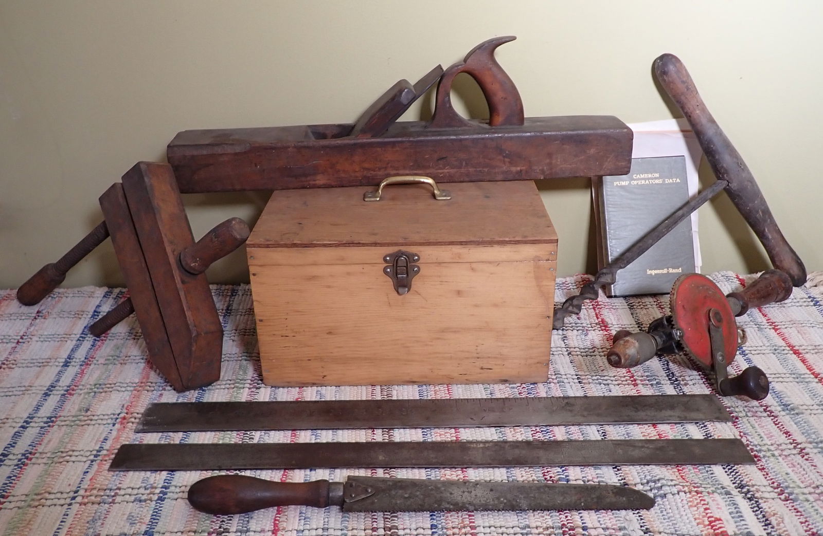 Carpenters Plane Clamp Hand Auger & Misc (1 of 7)