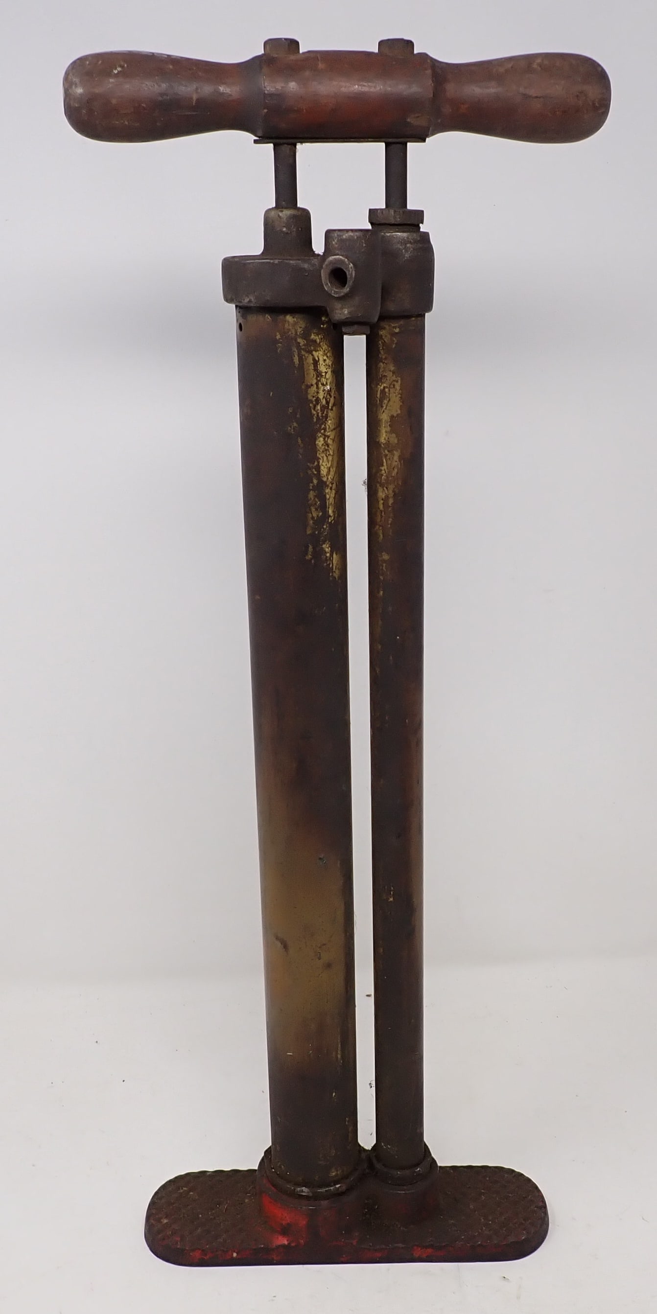 Aeolus Brass Bicycle Air Pump (1 of 2)