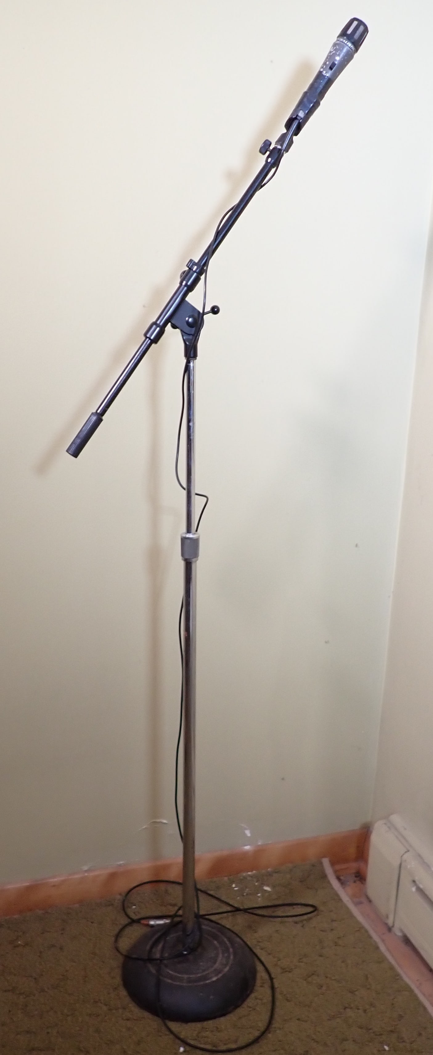 Microphone Stand (1 of 4)