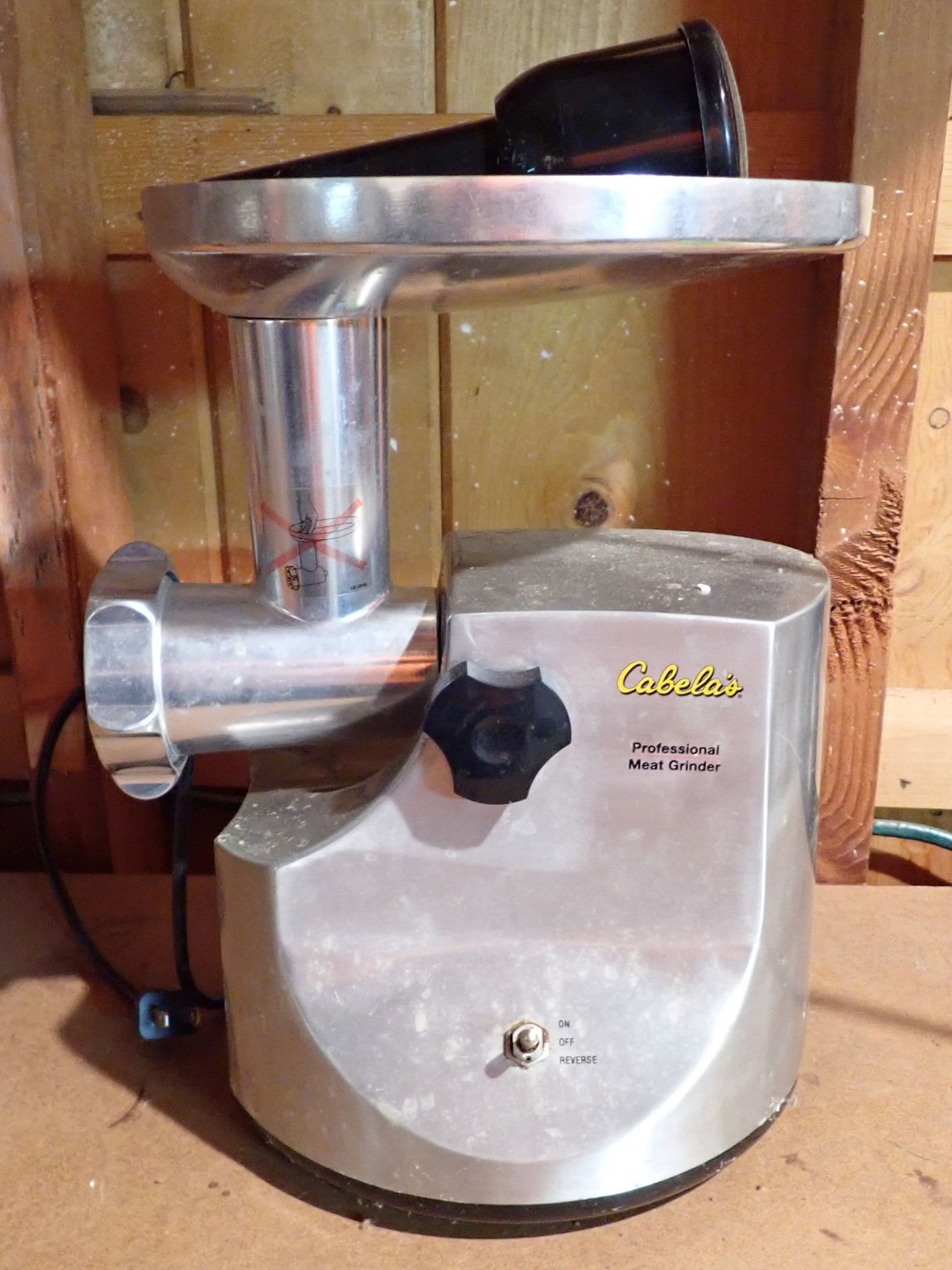 Cabelas Professional Pro450 Meat Grinder Auction