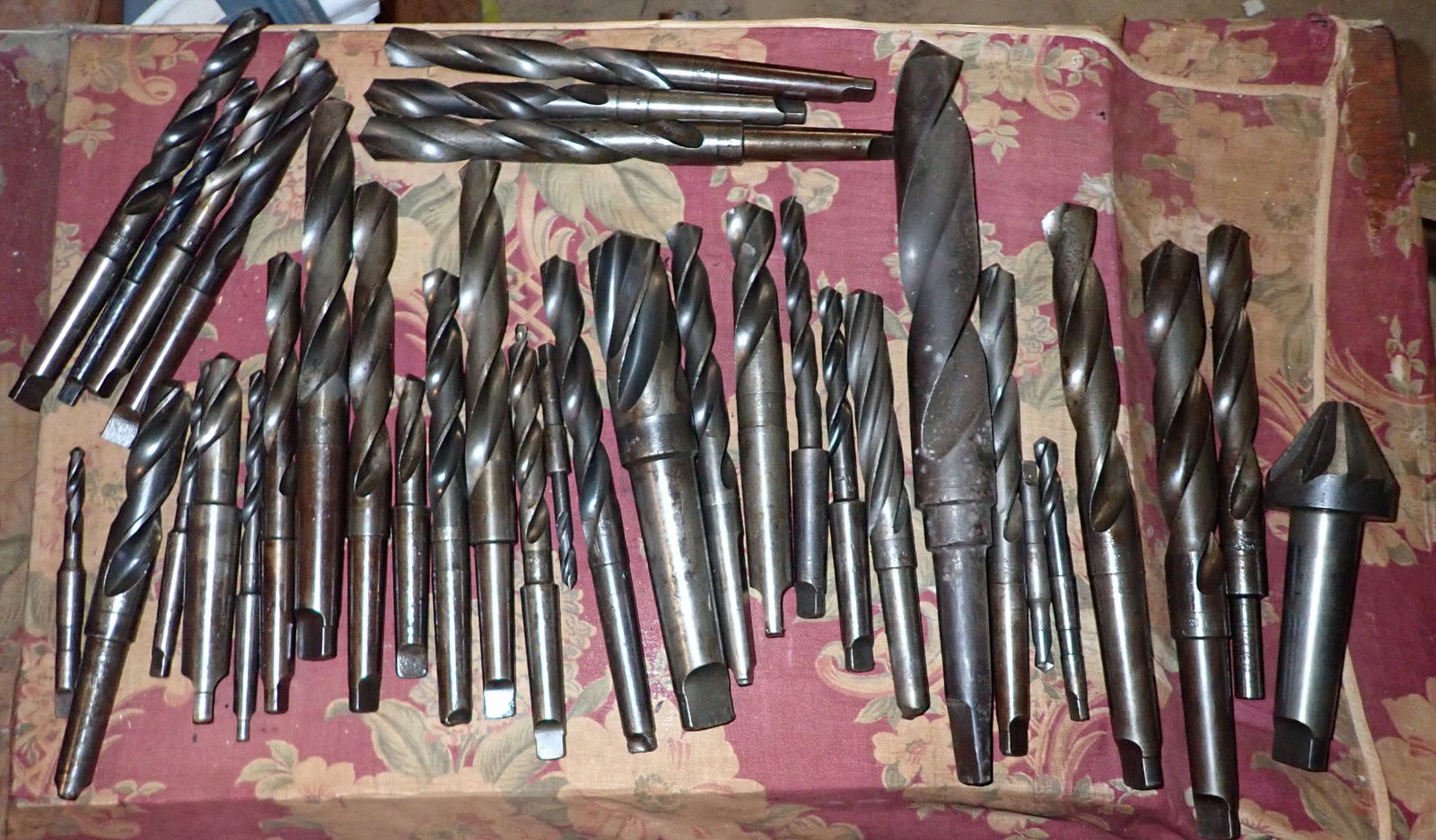 Tapered Shank Drill Bits Auction