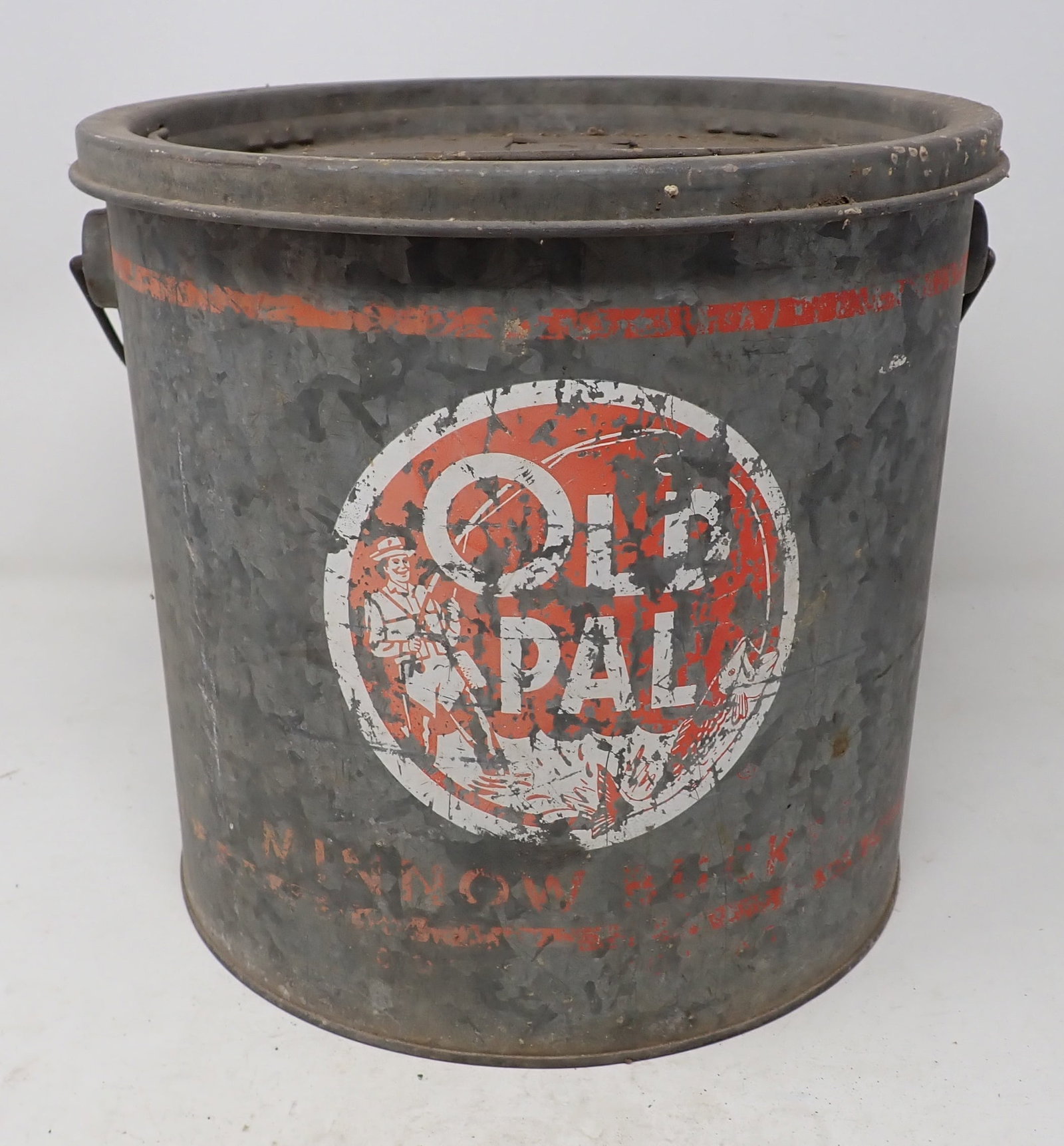 Old Pal Galvanized Fishing Bait Can (1 of 4)