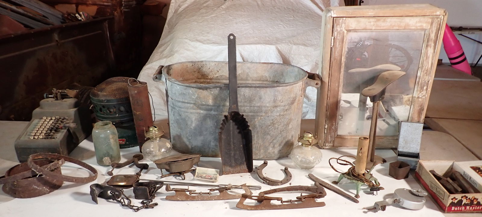 Coleman Heater RR Spikes Canning Jar & Misc (1 of 10)