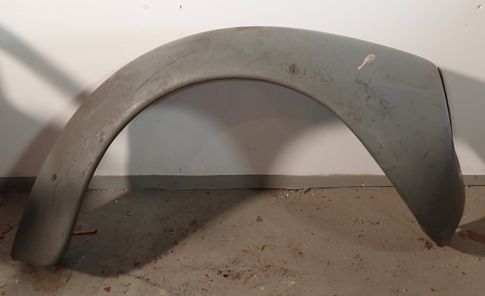 New 65-73 Volkwagen Super Bug Front Fender: NO shipping