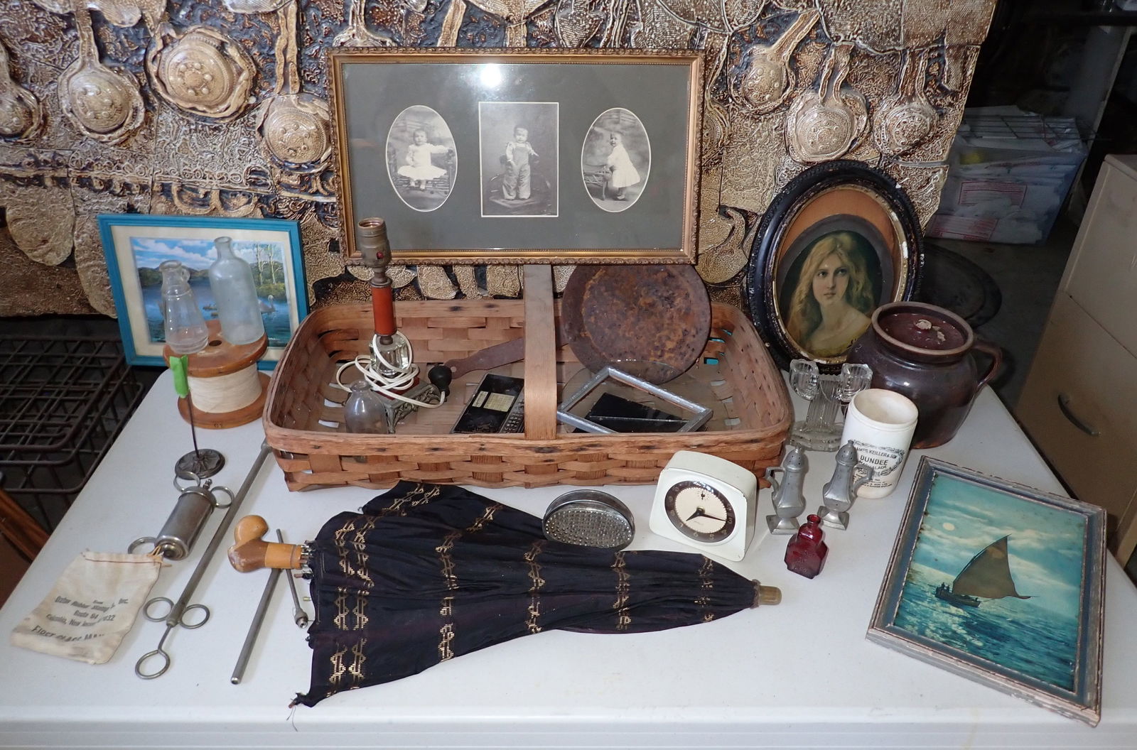 Thread Spool Photo Bean Pot & Misc (1 of 11)