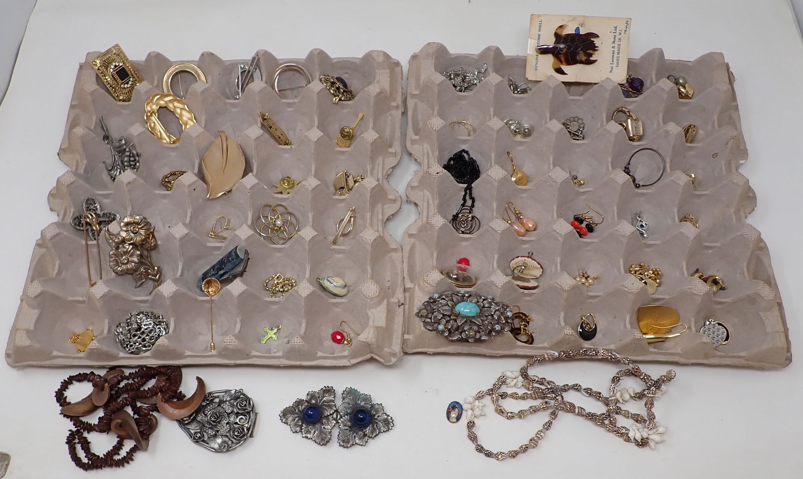 Estate Costume Jewelry & Misc (1 of 6)