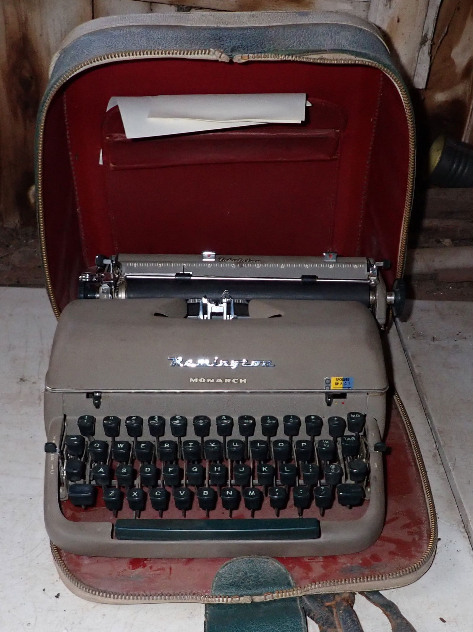 Remington Monarch Typewriter: Typewriter