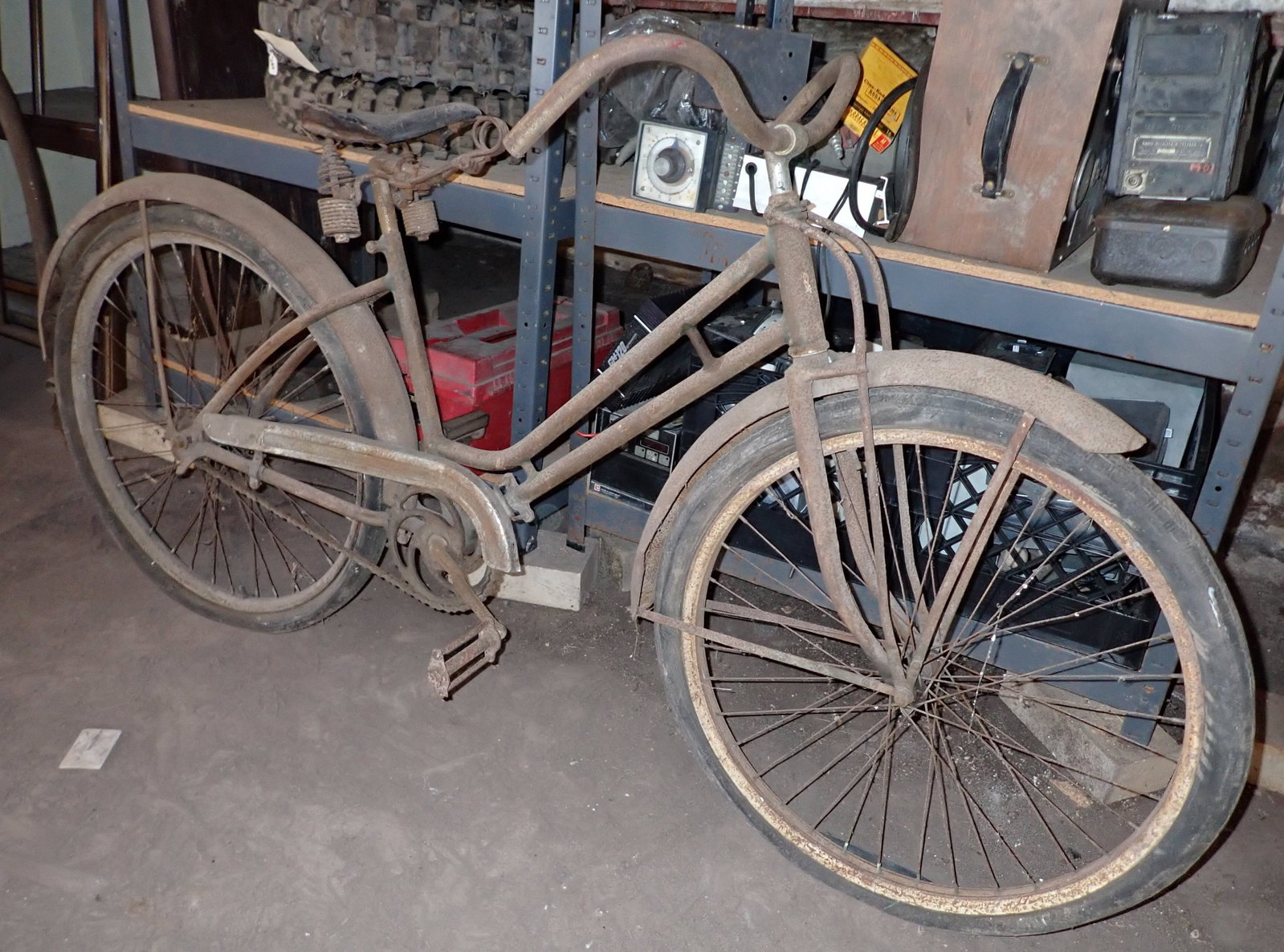 Vintage Girls Bike: Bicycle - No shipping