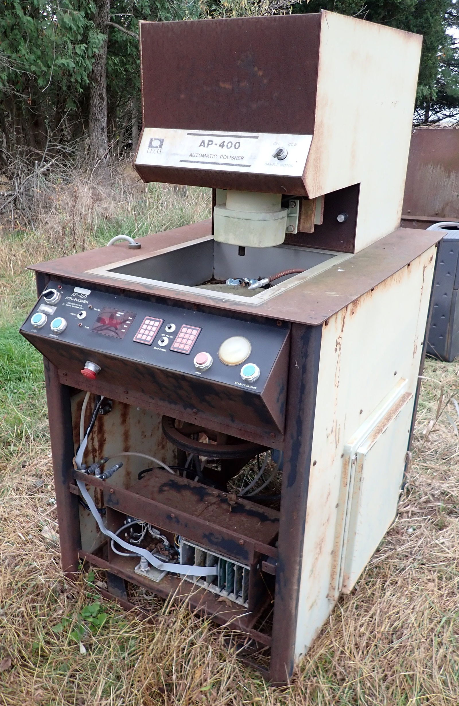 Leco Ap-400 Automatic Polisher: No shipping ! Bring proper help and equipment to remove