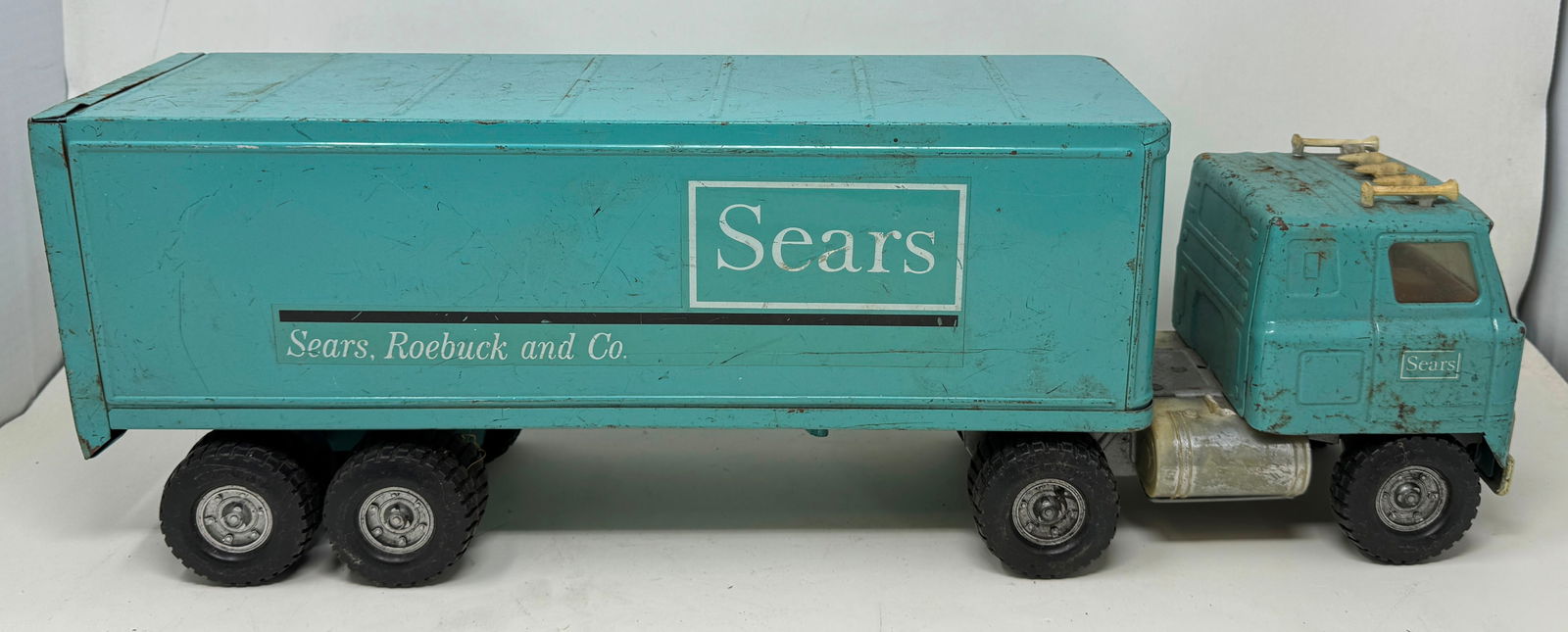 Ertl Sears Tractor Trailer Truck (1 of 4)