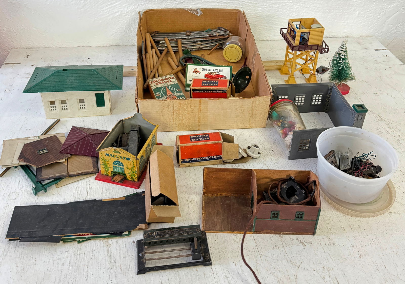 Plasticville Lionel Parts & Accessories (1 of 6)