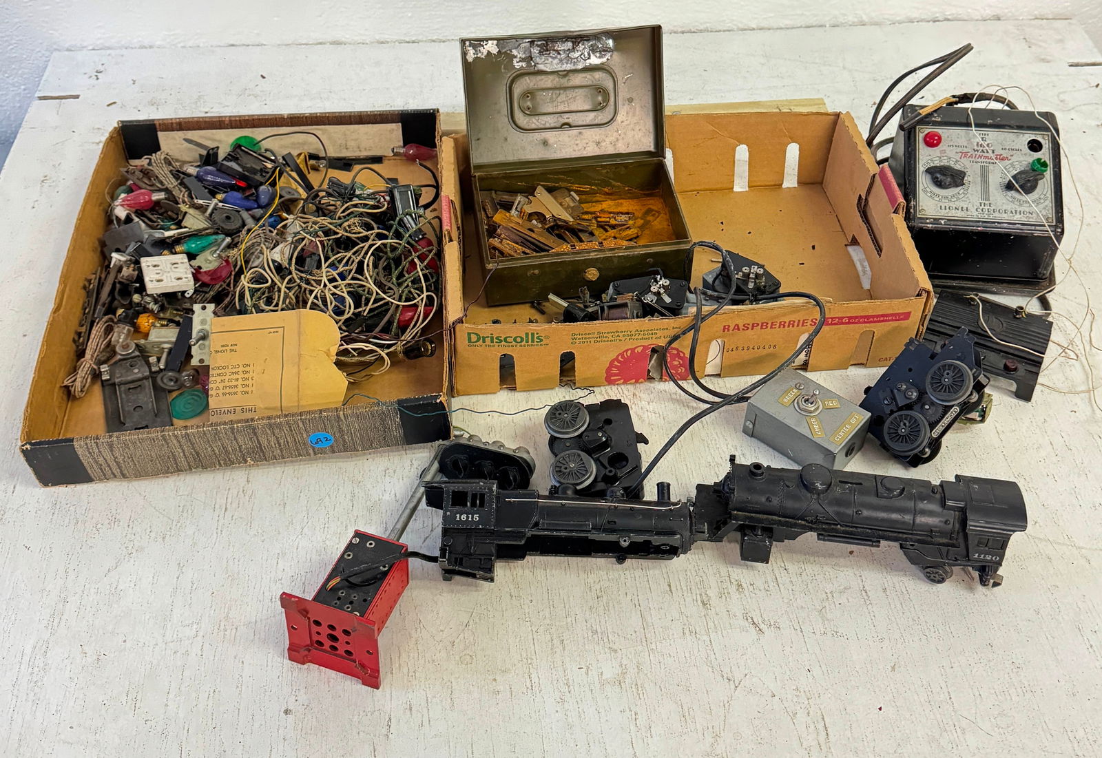 Train Transformer & Misc Parts (1 of 6)