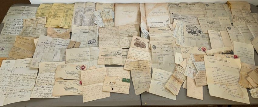 1800's & 1900's Ephemora: Getting all pictured