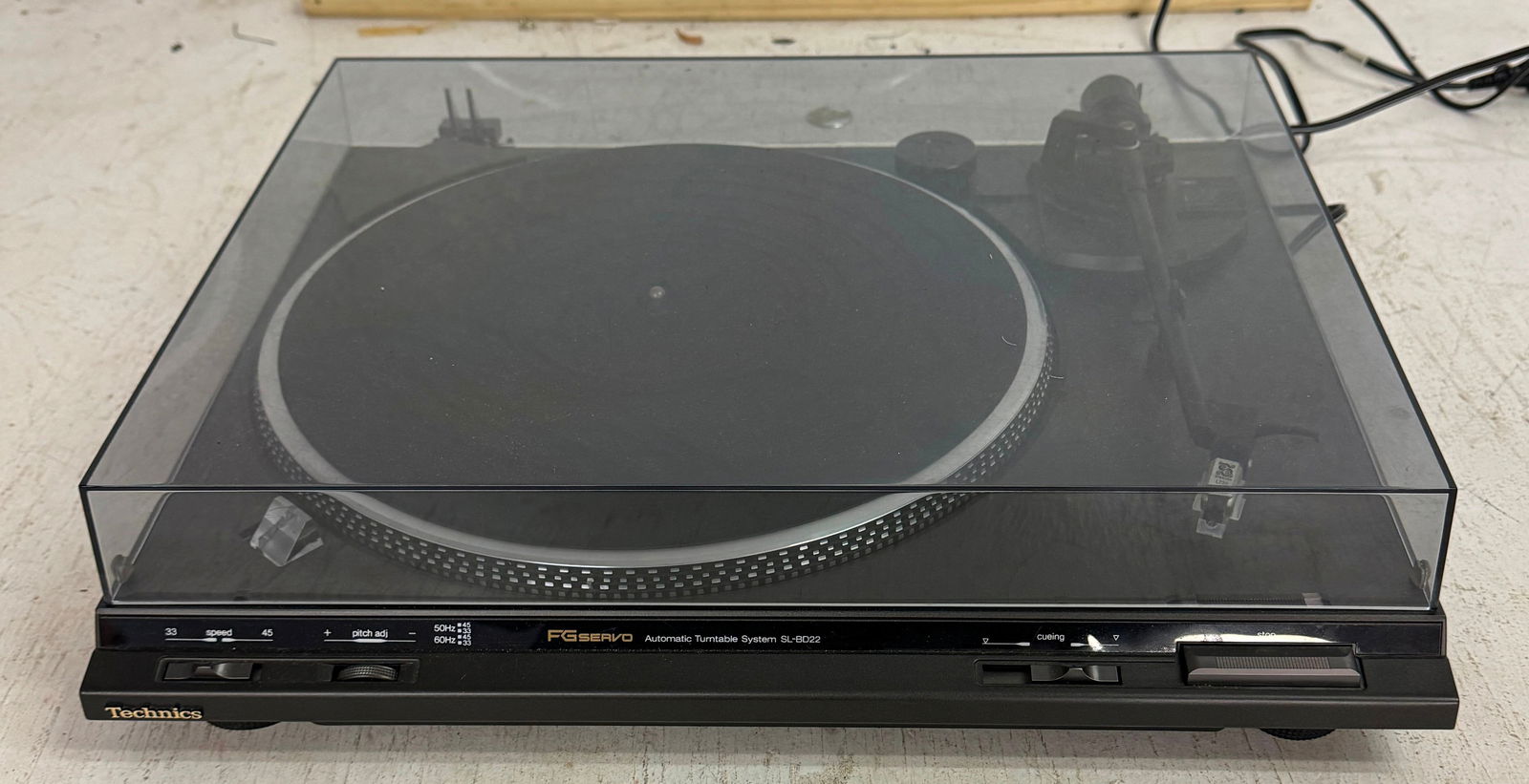 Technics SL-BD22 Turntable (1 of 4)