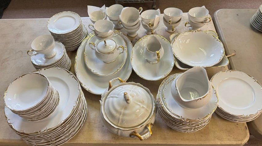 98 pcs Meito China Regence (1 of 5)