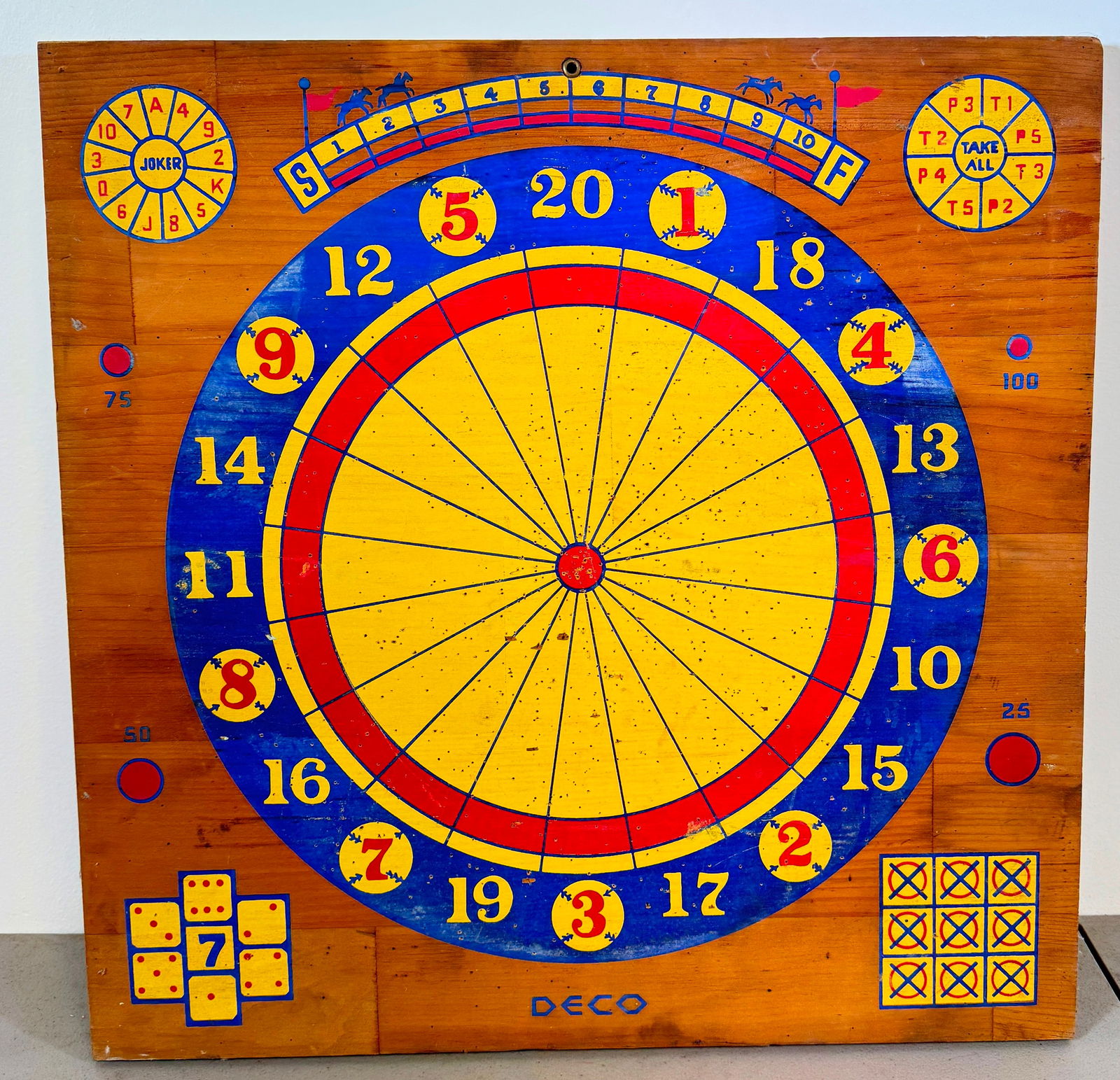 Vintage Deco Dart Board (1 of 2)