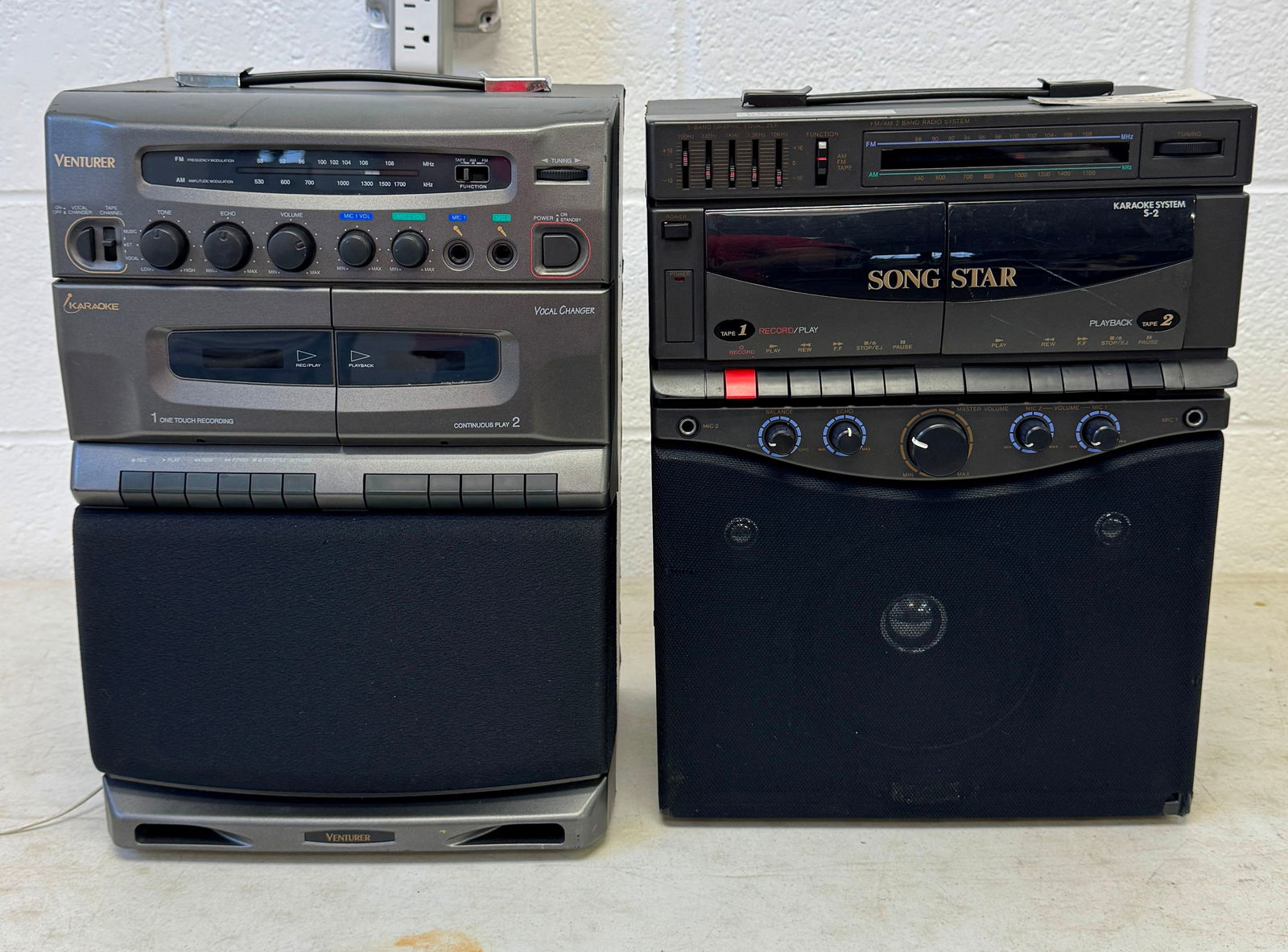 Venturer & Song Star Karaoke Machines (1 of 5)