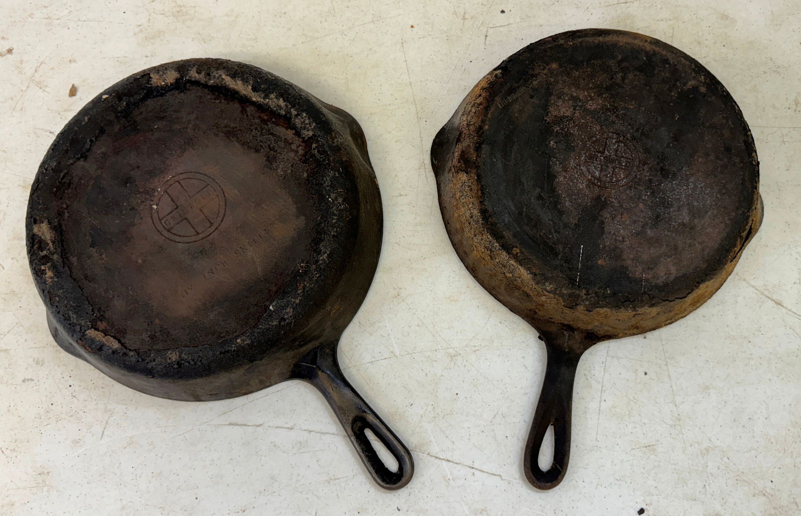 Griswold Cast Iron Skillets No. 9 & 8 (1 of 2)