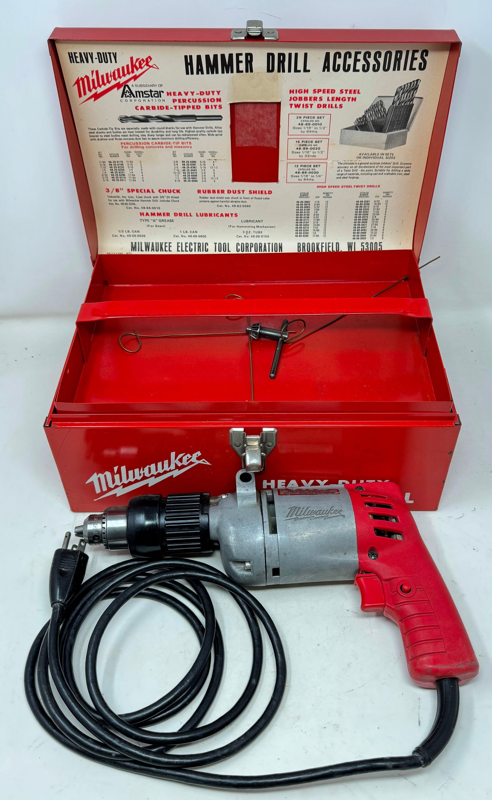 Milwaukee 5392 Hammer Drill (1 of 2)