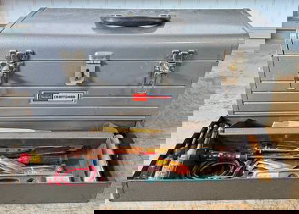 Vintage Craftsman Toolbox & Tools: Box is approx 9" x 20" x 9 1/2"