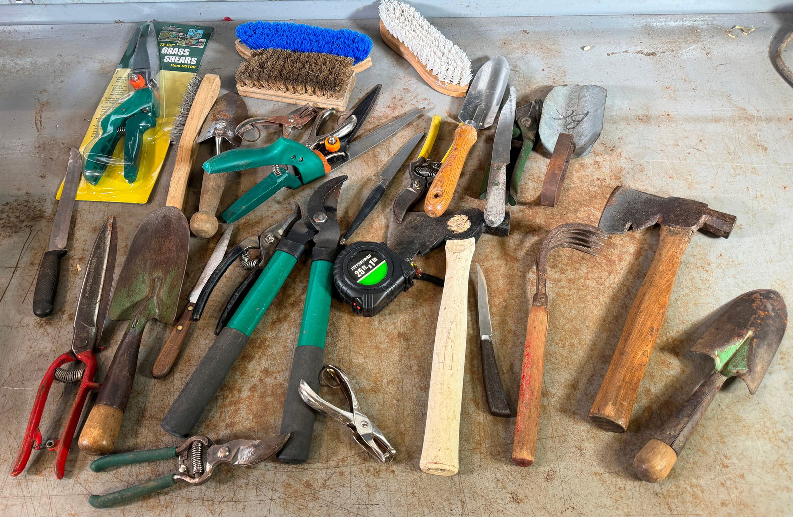 Axes Garden Tools & Misc (1 of 5)