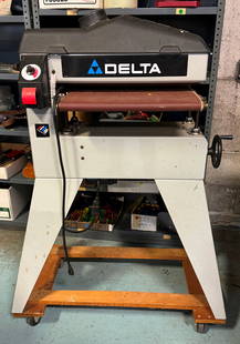 Delta 31-250 Drum Sander: Belt is approx 18" wide. No shipping ! Bring help to load.