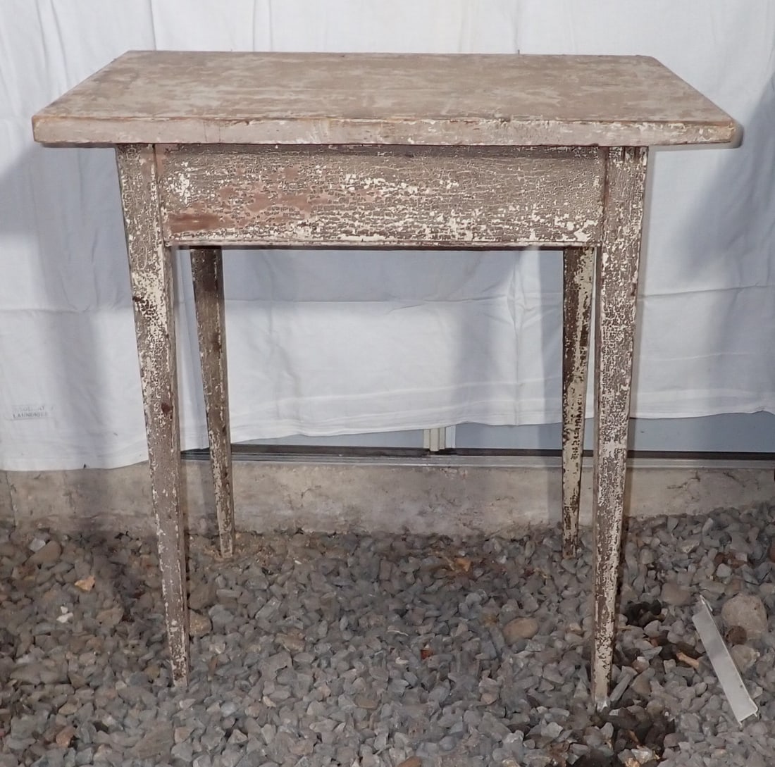 Tapered Leg Table w/ Alligatored Paint (1 of 4)