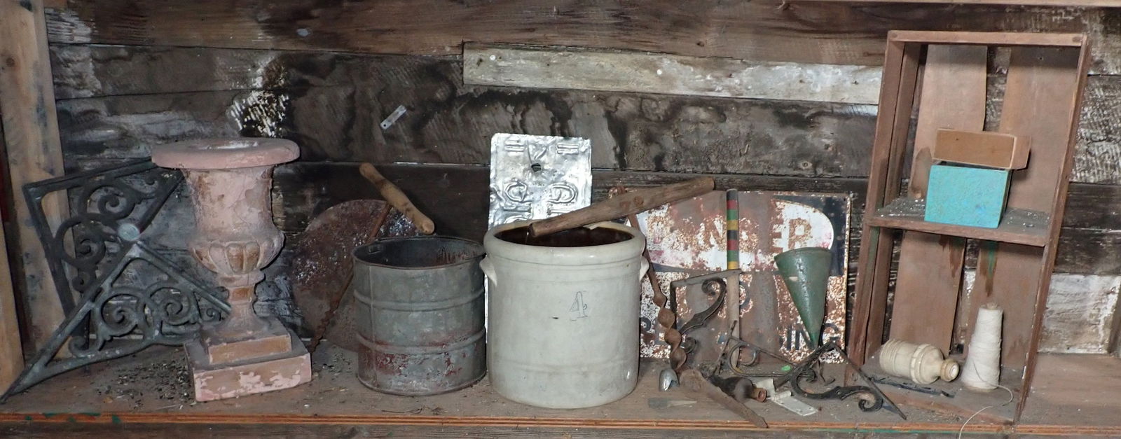 Shelf Brackets Hand Augers & Misc (1 of 8)