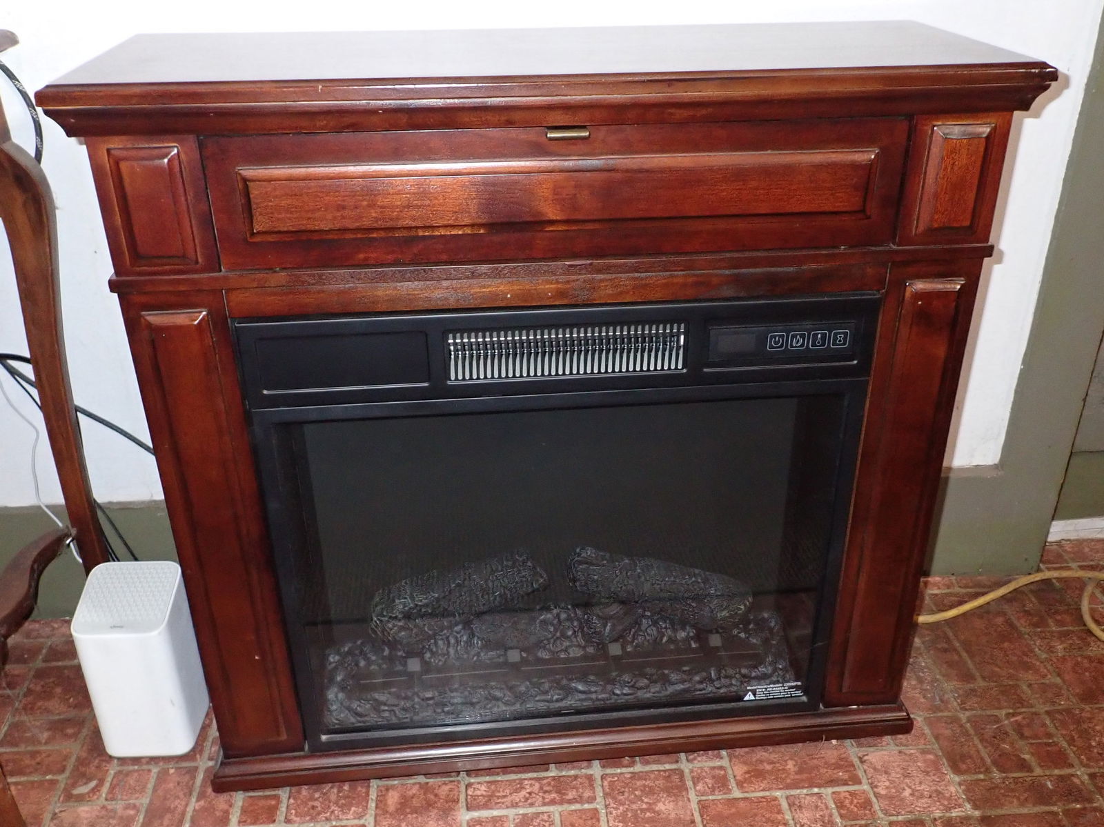Electric Fireplace (1 of 6)