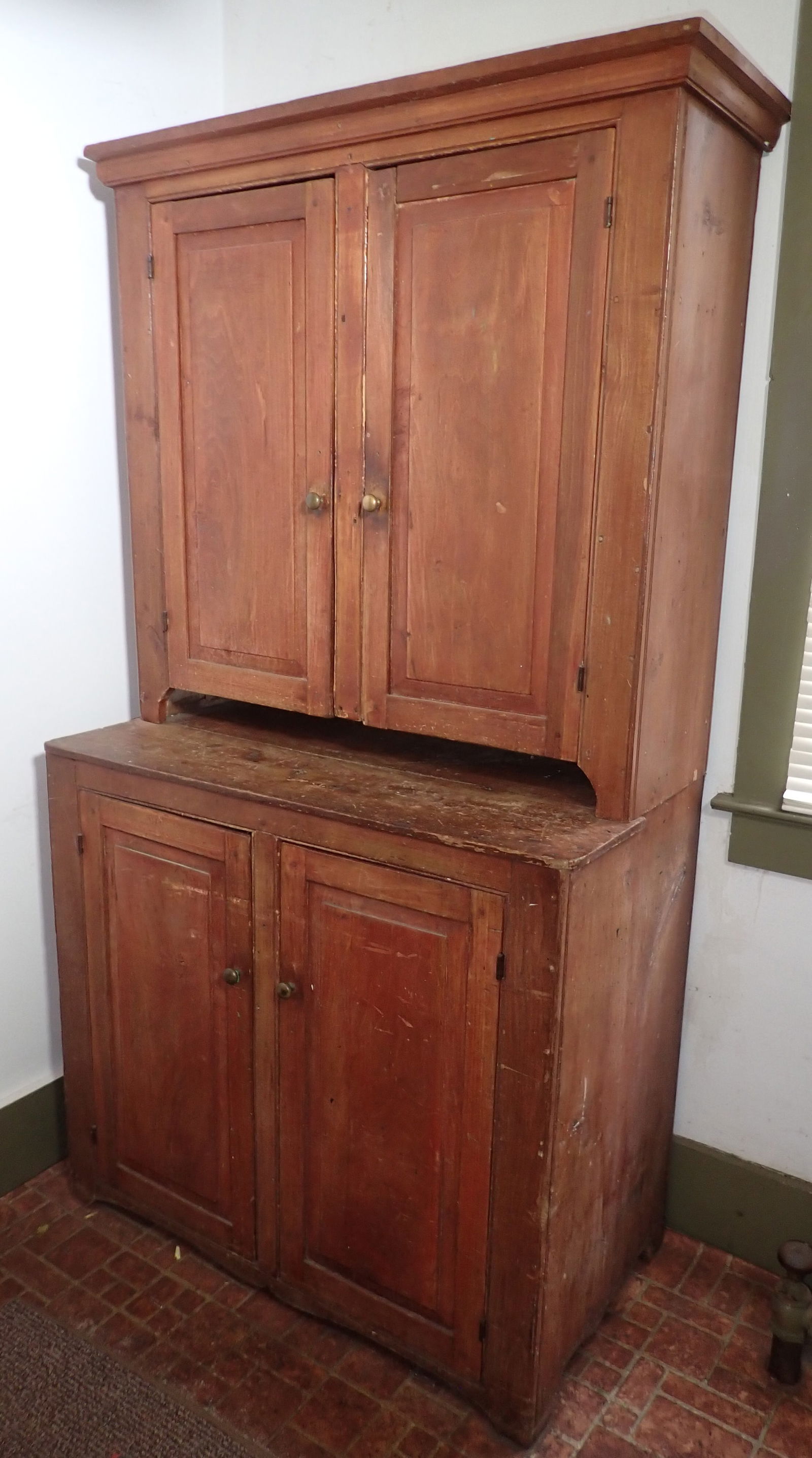 2 Pc Stepback Cupboard (1 of 7)