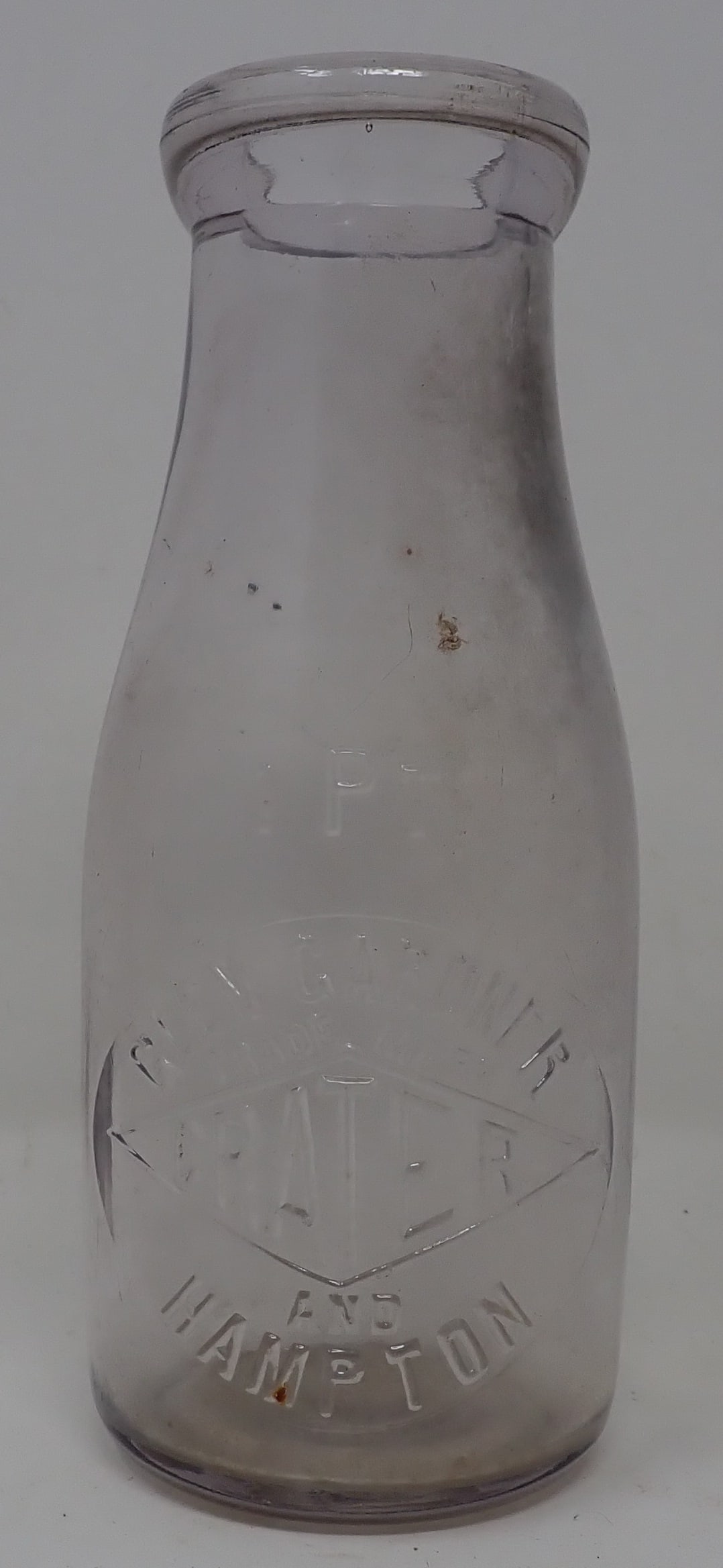 Crater Glen Gardner & Hampton NJ Milk Bottle (1 of 2)