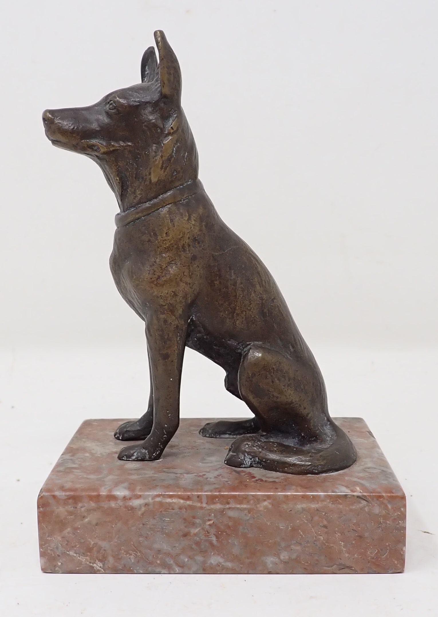 Bronze German Shepherd (1 of 3)