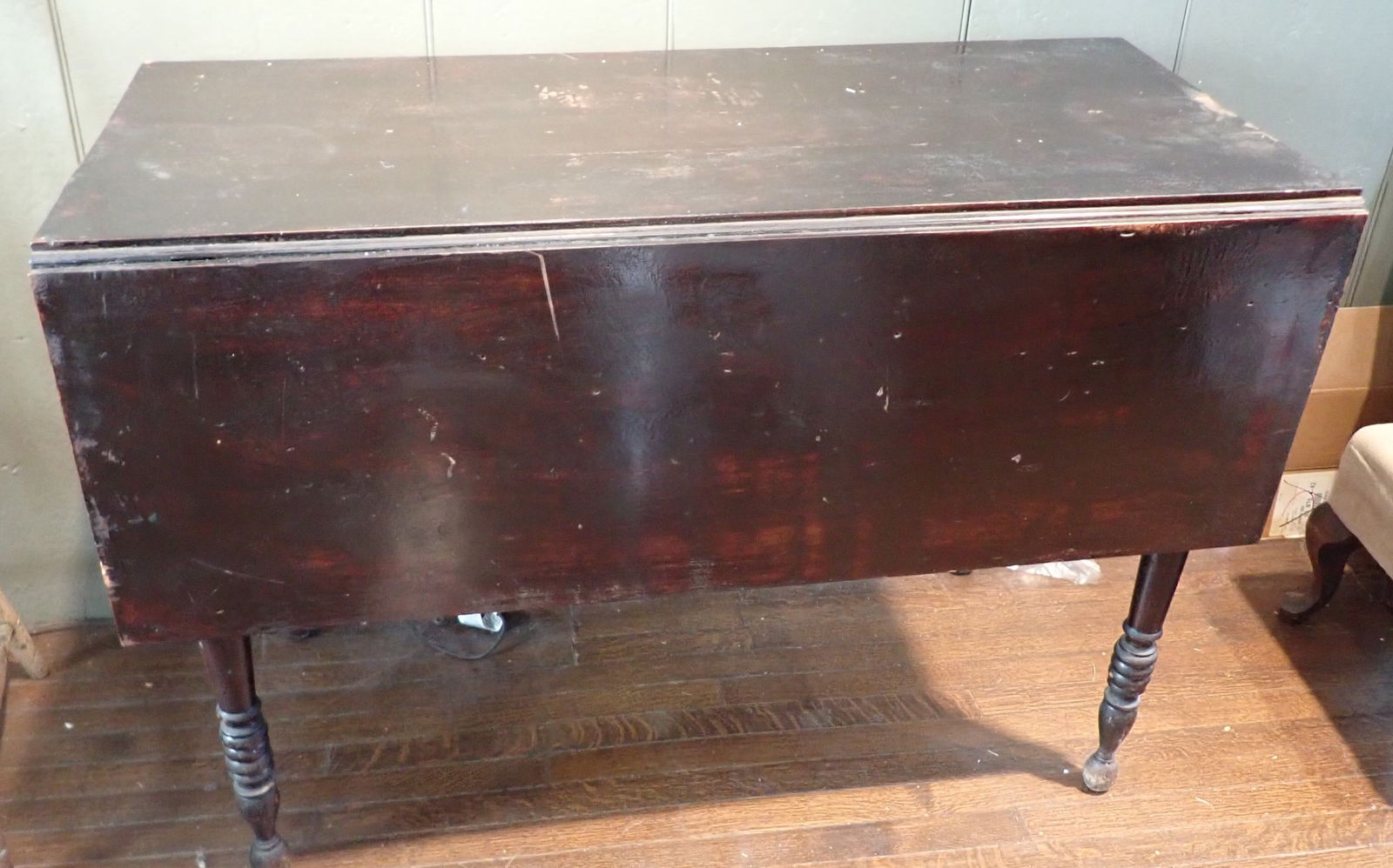 Drop Leaf Table: Pick up on first day only ! Approx 21" wide ( closed ) , 42 1/2" long, 28 3/4" tall. 2 drop leaves are approx 13 3/4". No shipping ! Bring help to remove.