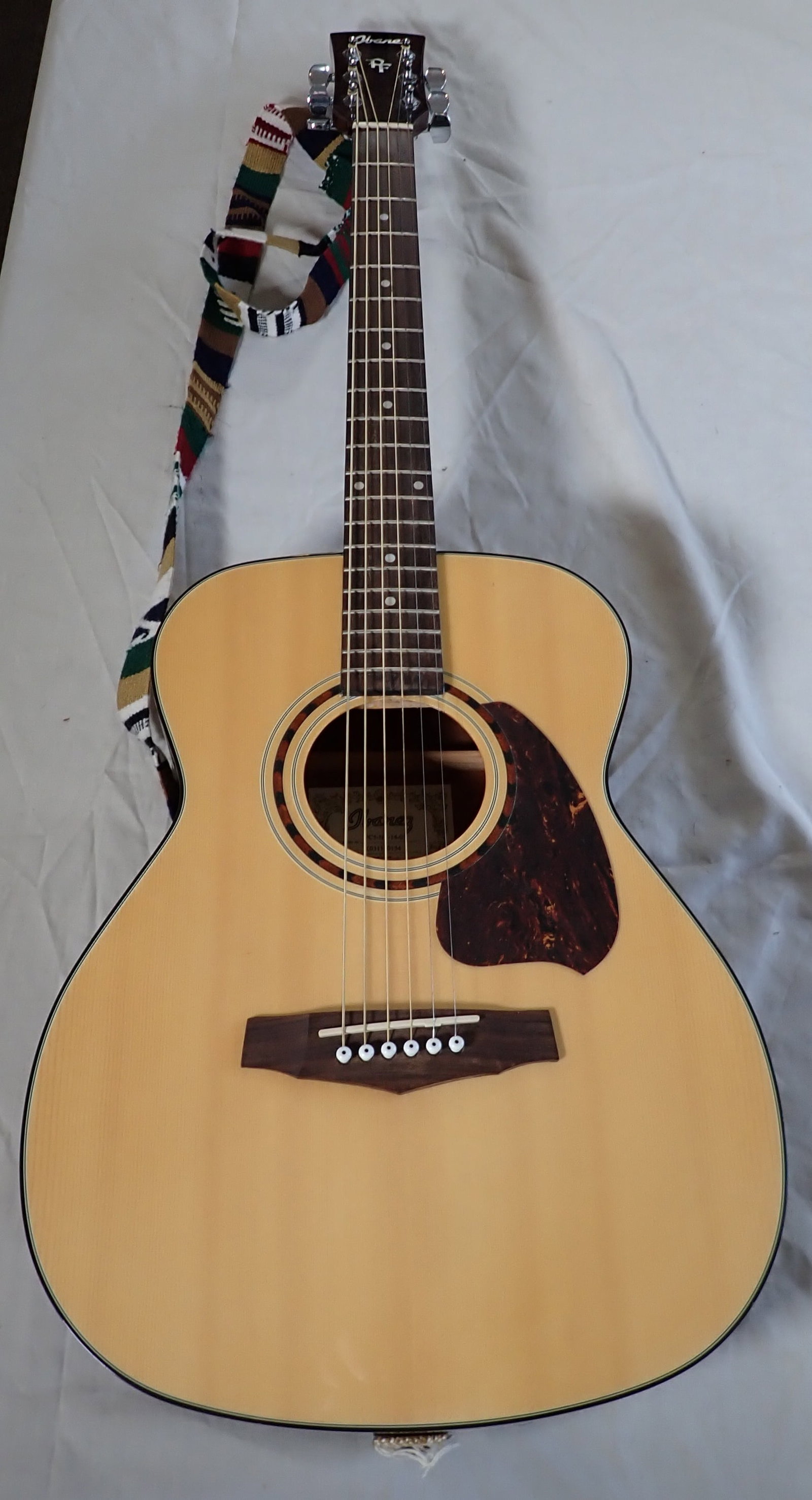 Ibanez Acoustic Guitar: Approx 14 3/4" wide , 39 1/4" long. If shipping is needed, it can be packed and shipped thru UPS Store 5528. Get quote before bidding !