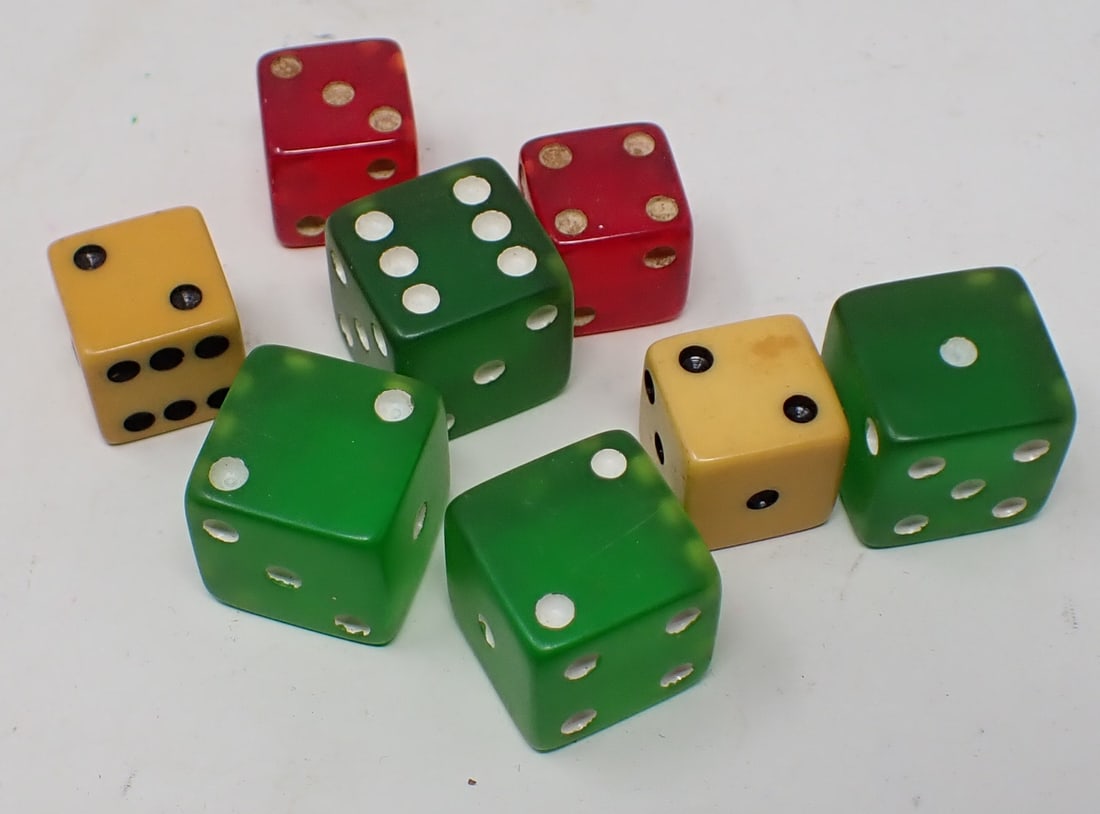 Dice: Largest are approx 3/4"