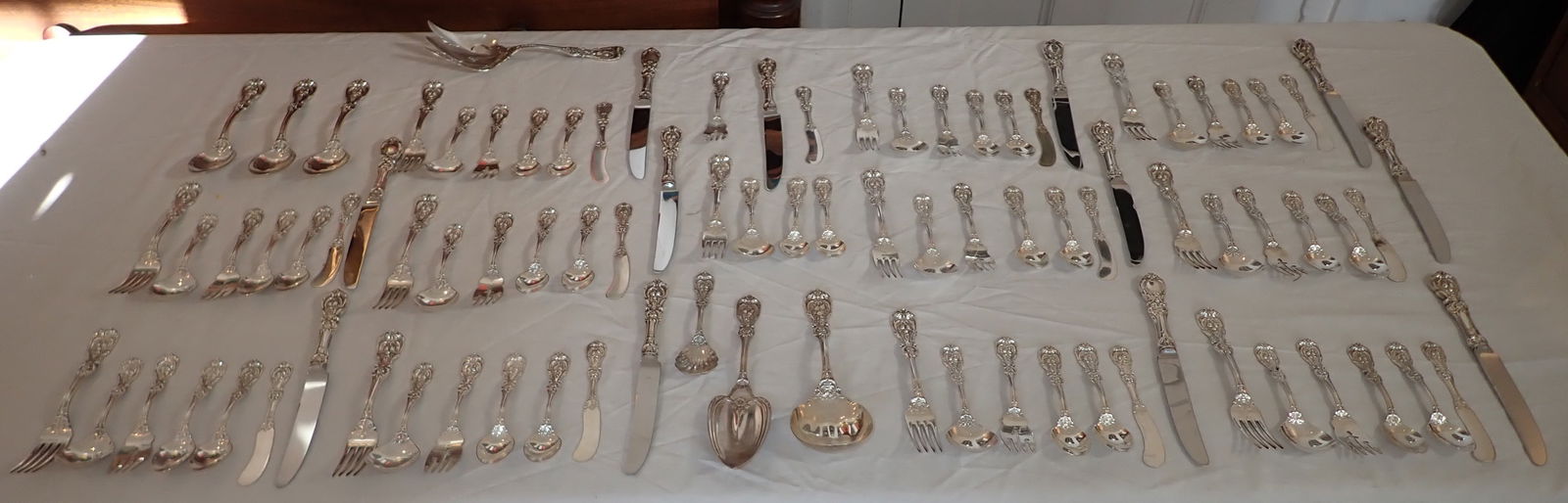 Reed & Barton Sterling Silver Service for 12 (1 of 14)