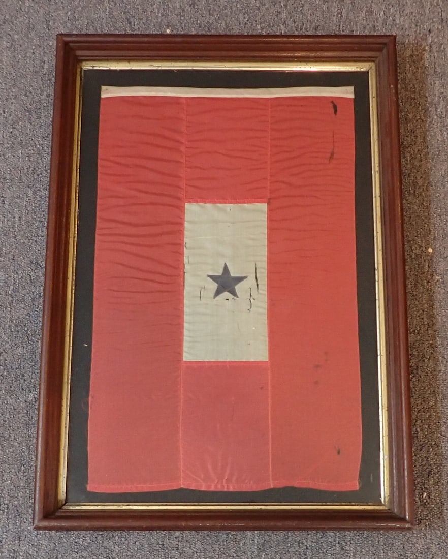 Antique Blue Star Flag: Frame is Approx 15 1/4" x 21 3/4". If shipping is needed, it can be packed and shipped thru UPS Store 5528. Get quote before bidding !