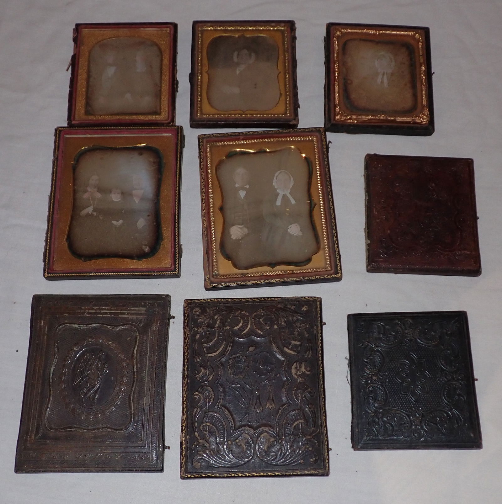 Tin Type Photos & Dag Case Parts (1 of 3)