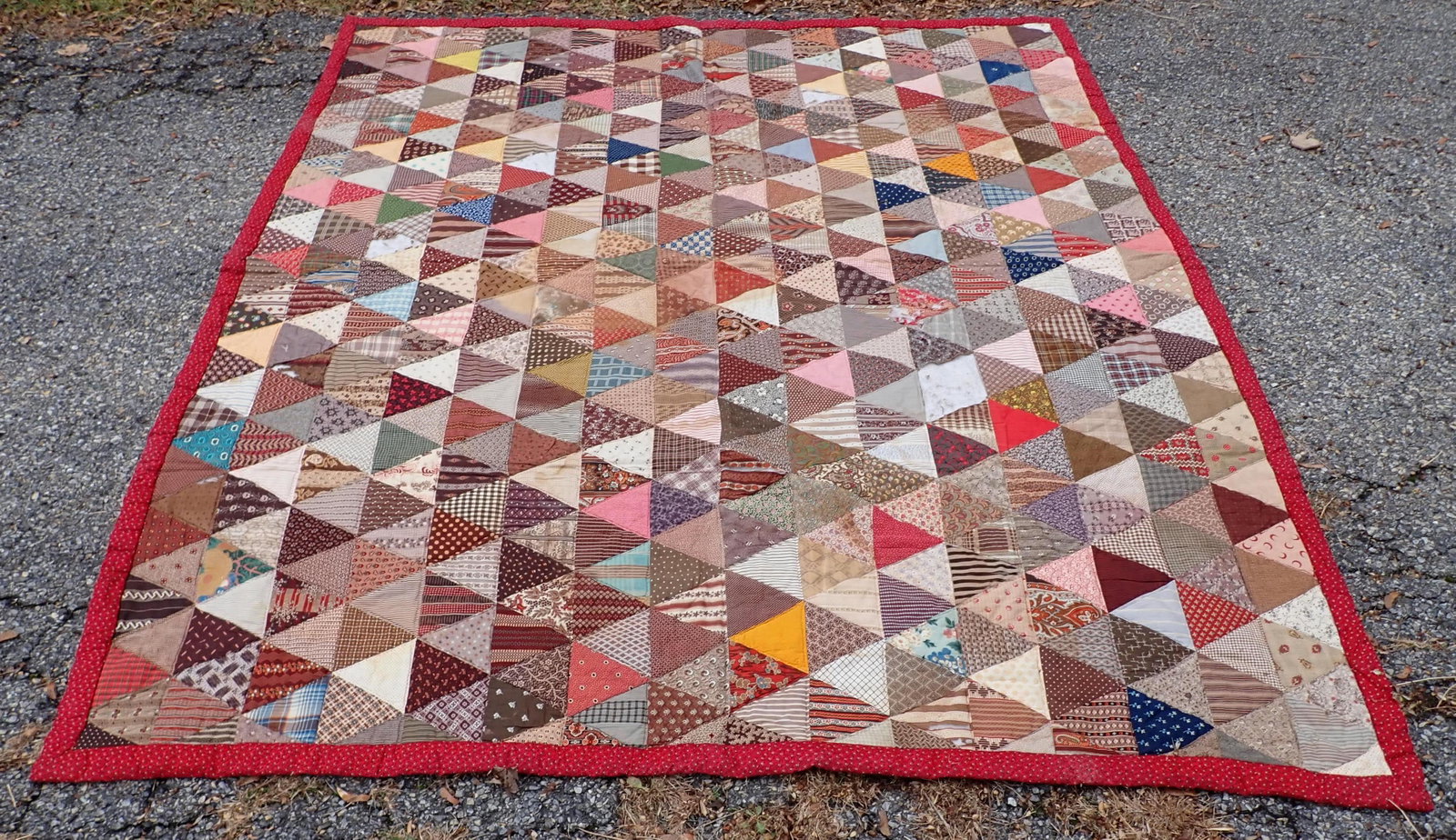 Quilt: Approx 80" x 94"