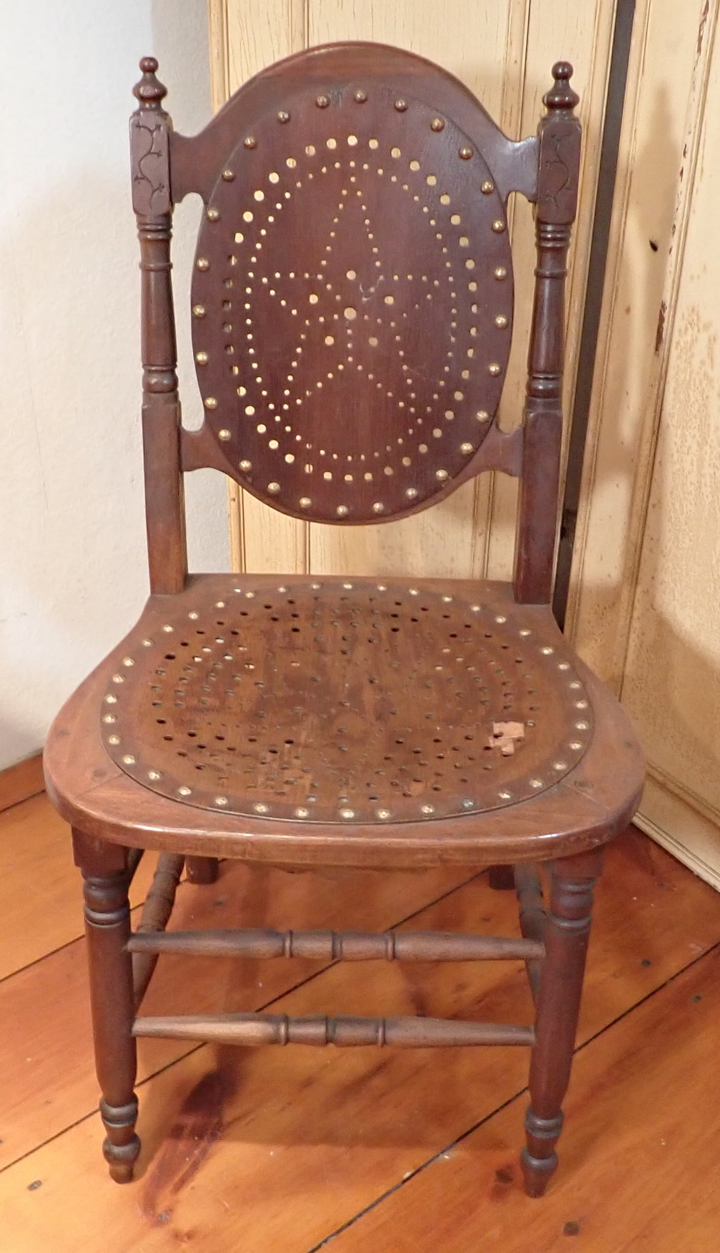 Gardners Style Side Chair: Approx 19" wide, 18" to seat, 16" deep , 36" tall. NO SHIPPING